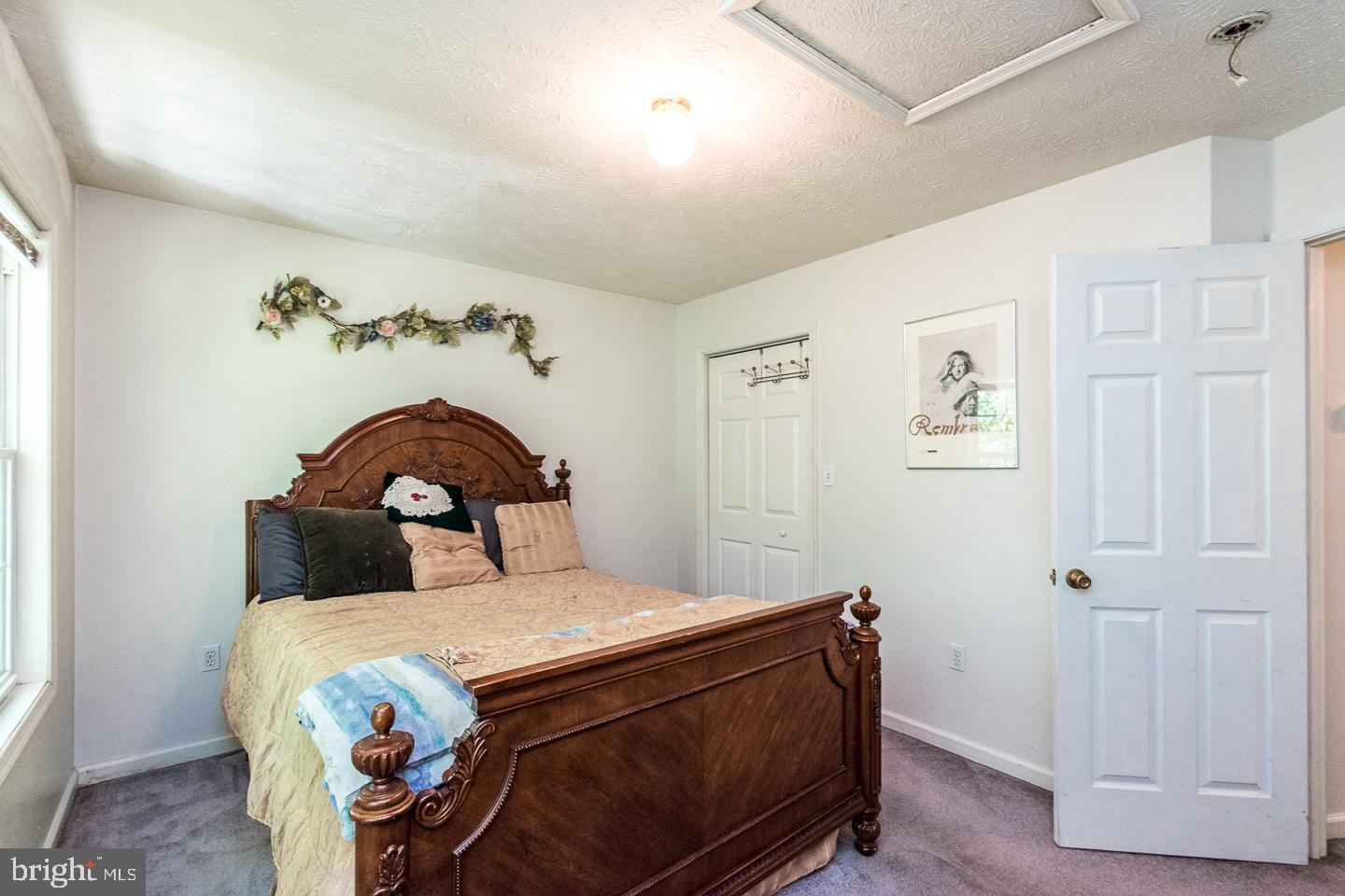 AHALT ACRES - Residential