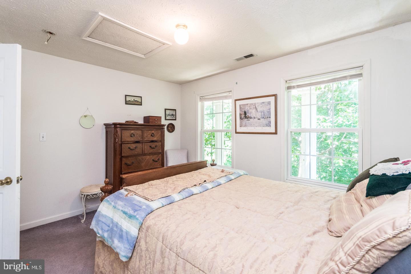 AHALT ACRES - Residential