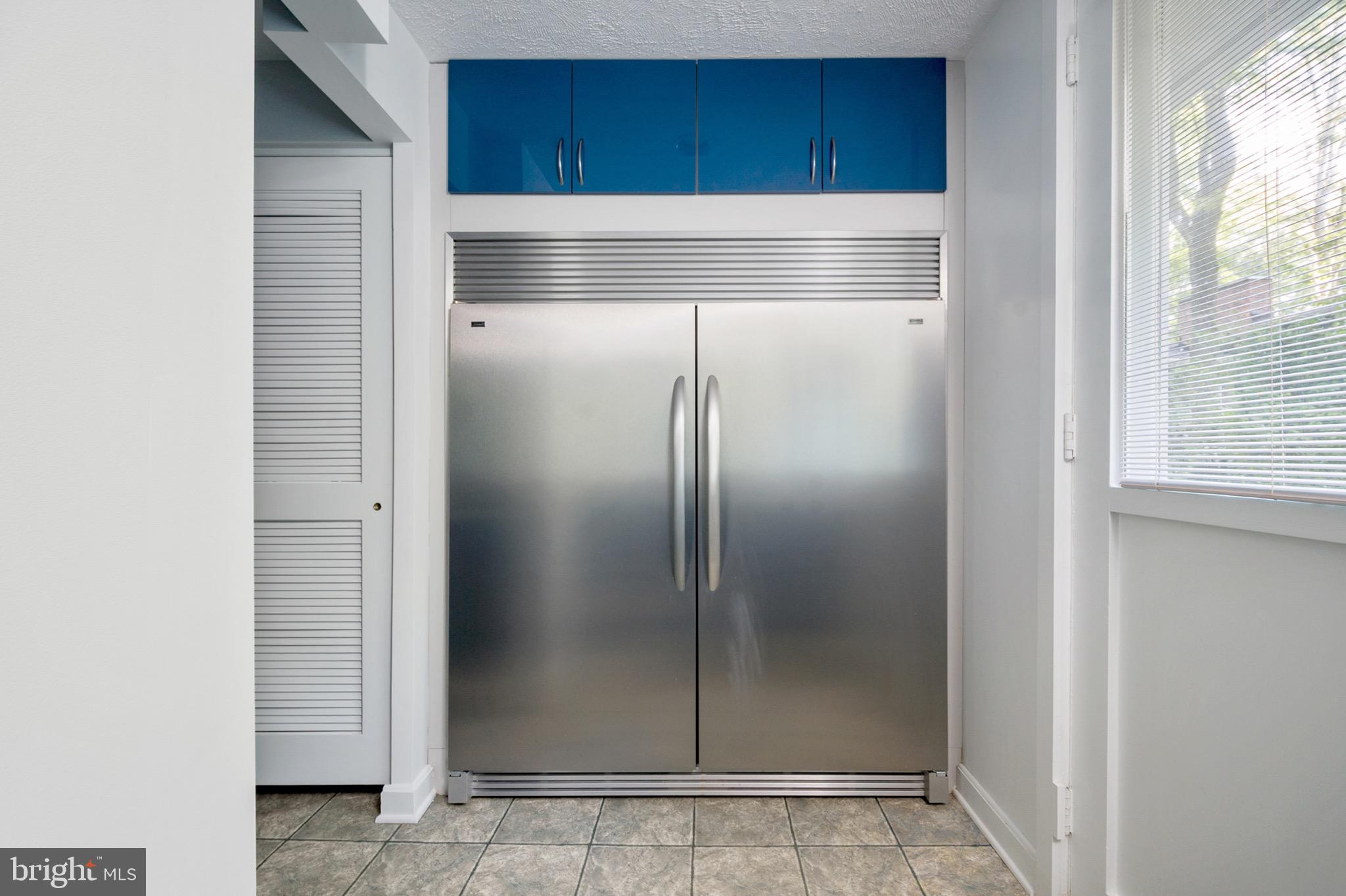 HOLLIN HILLS - Residential