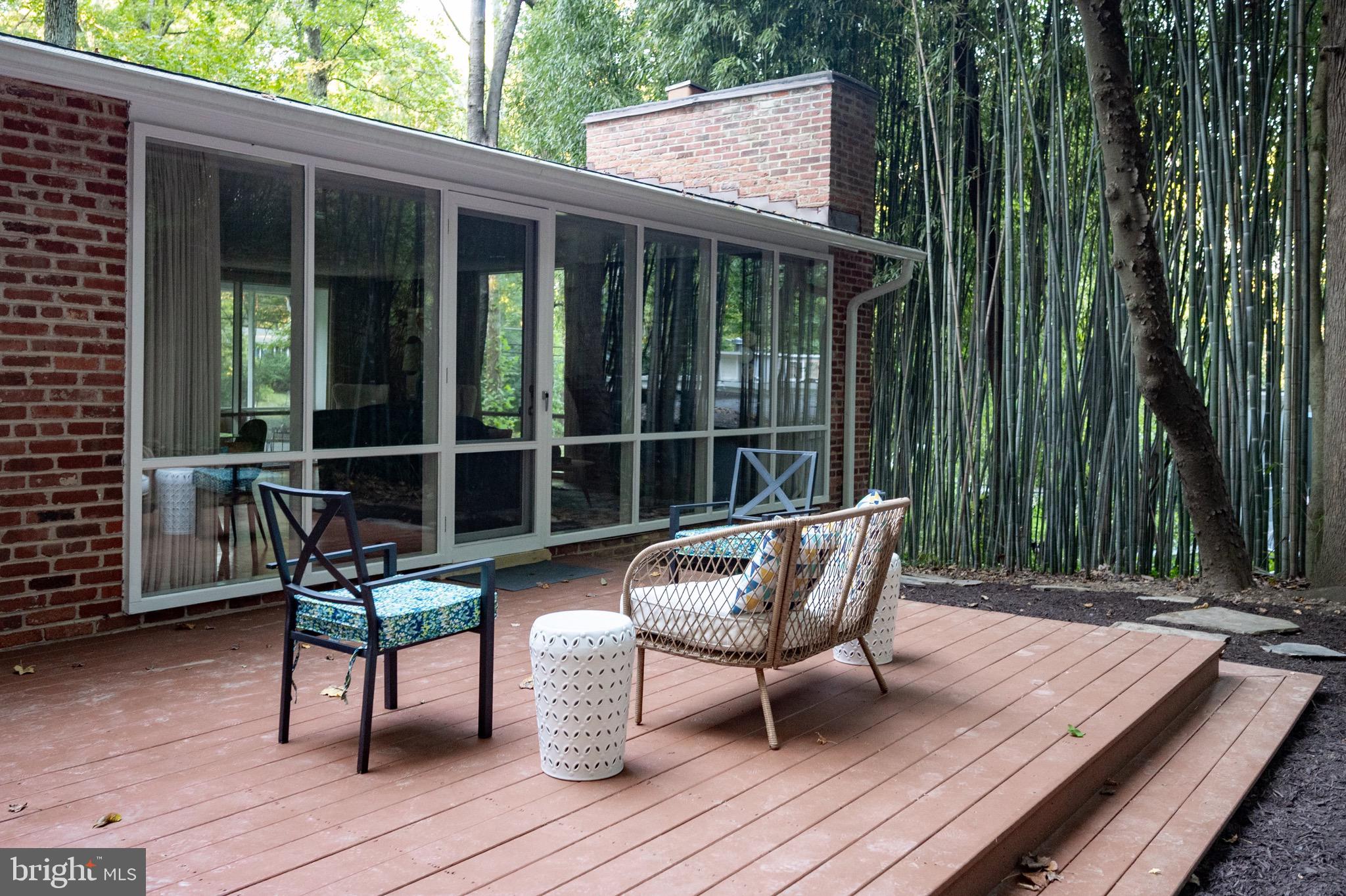 HOLLIN HILLS - Residential