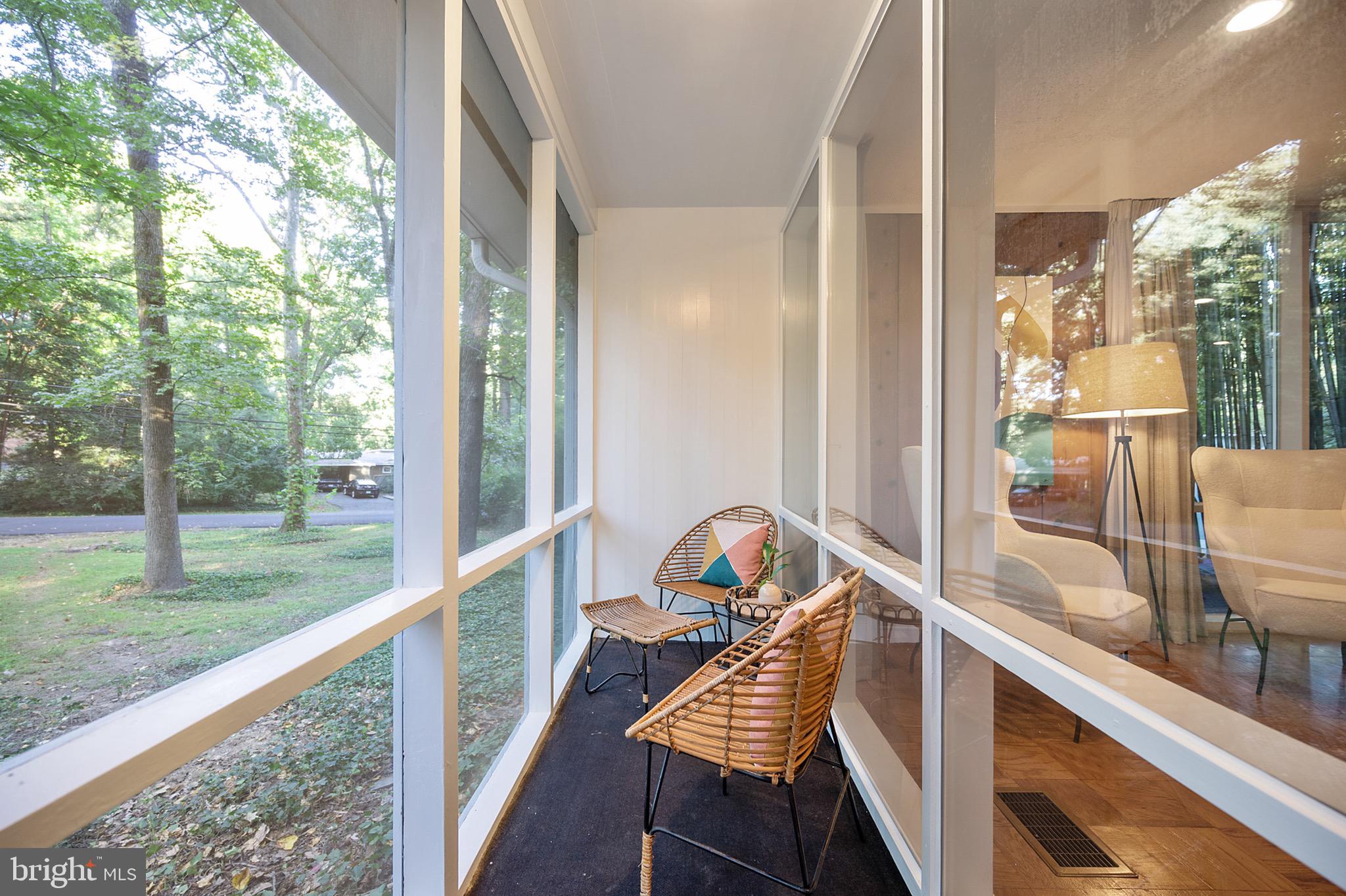 HOLLIN HILLS - Residential