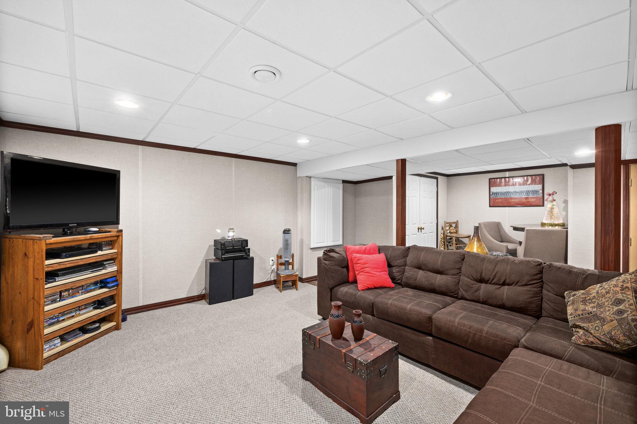 LAKE LAND OR - Residential