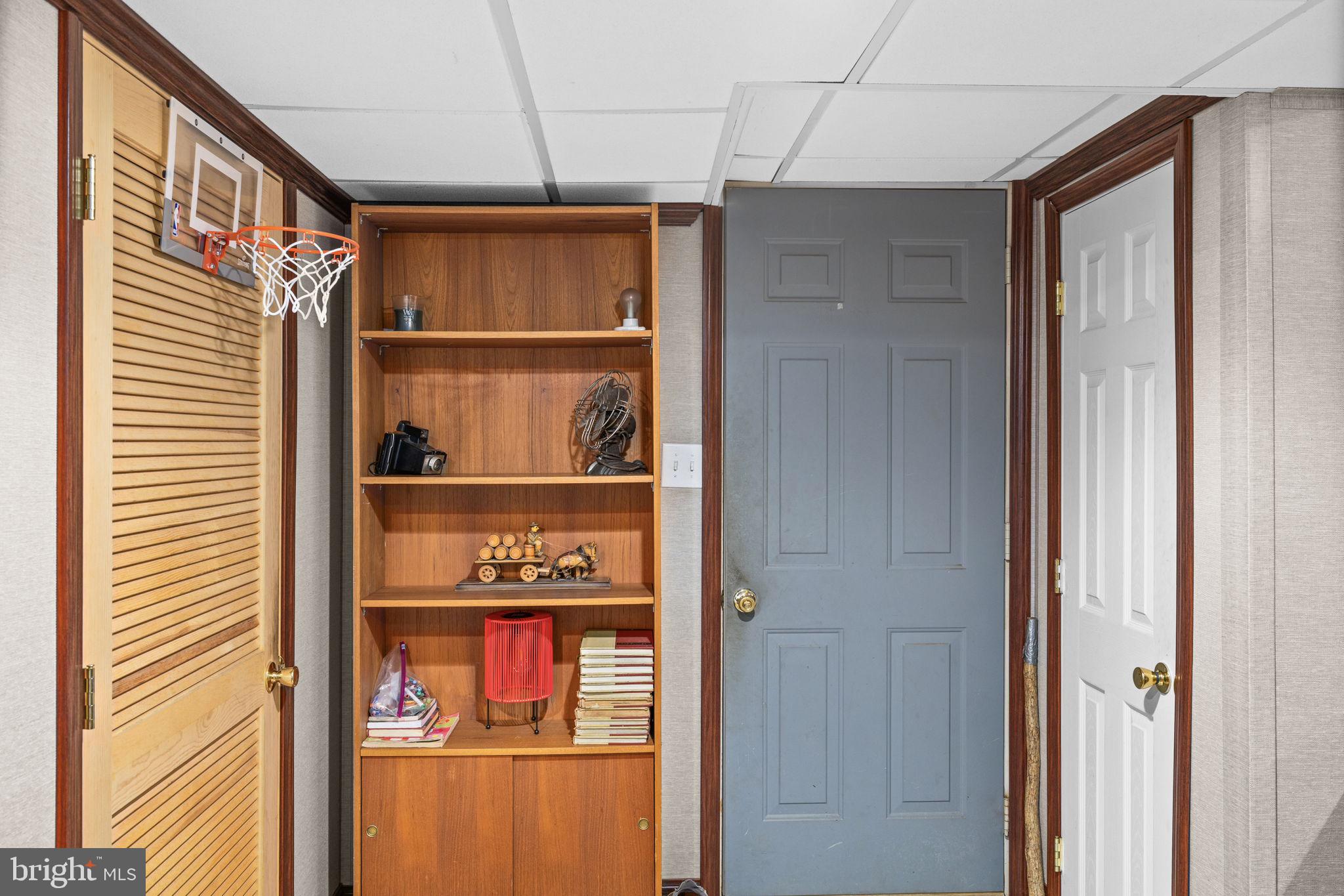 LAKE LAND OR - Residential