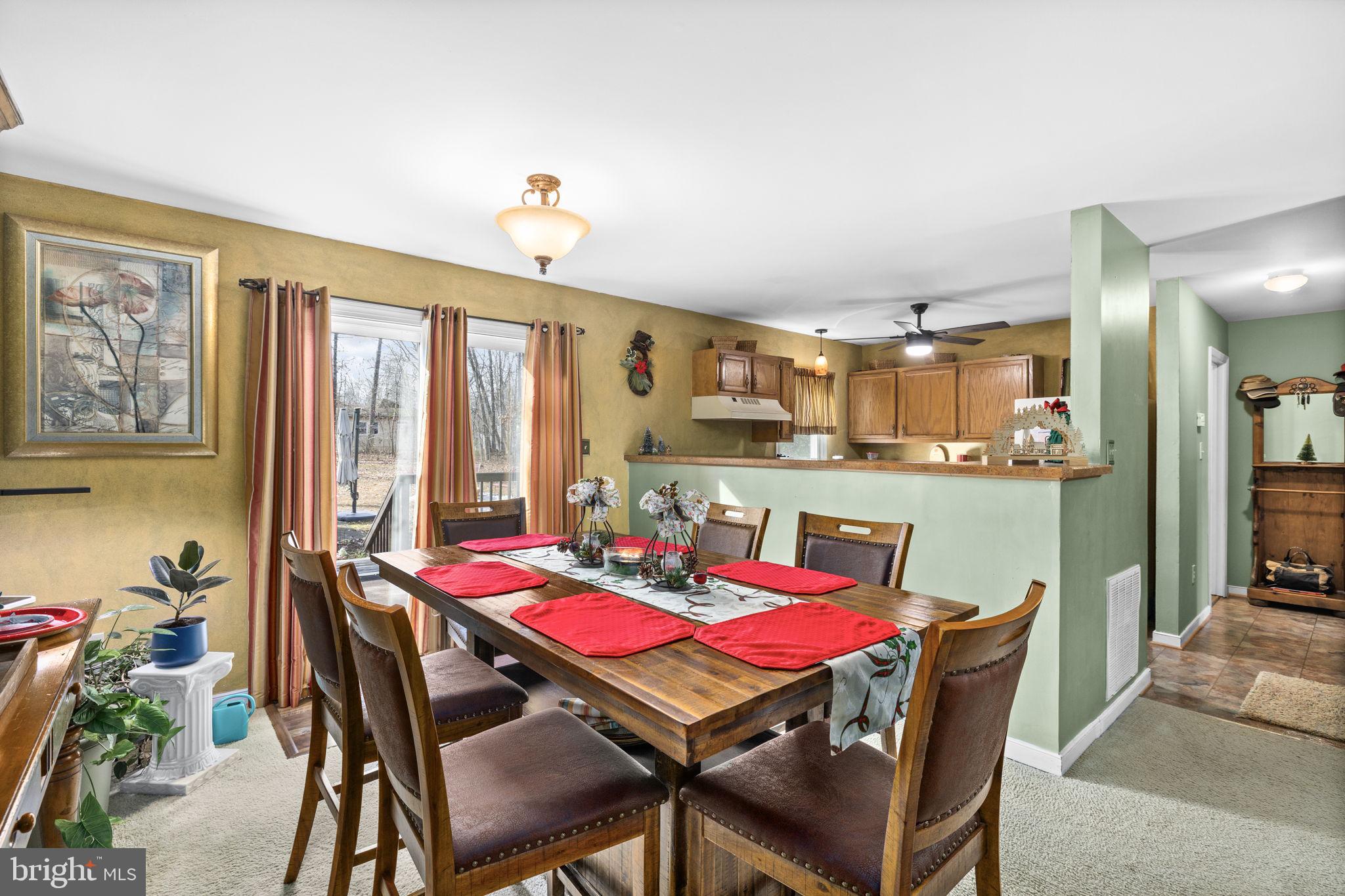 LAKE LAND OR - Residential