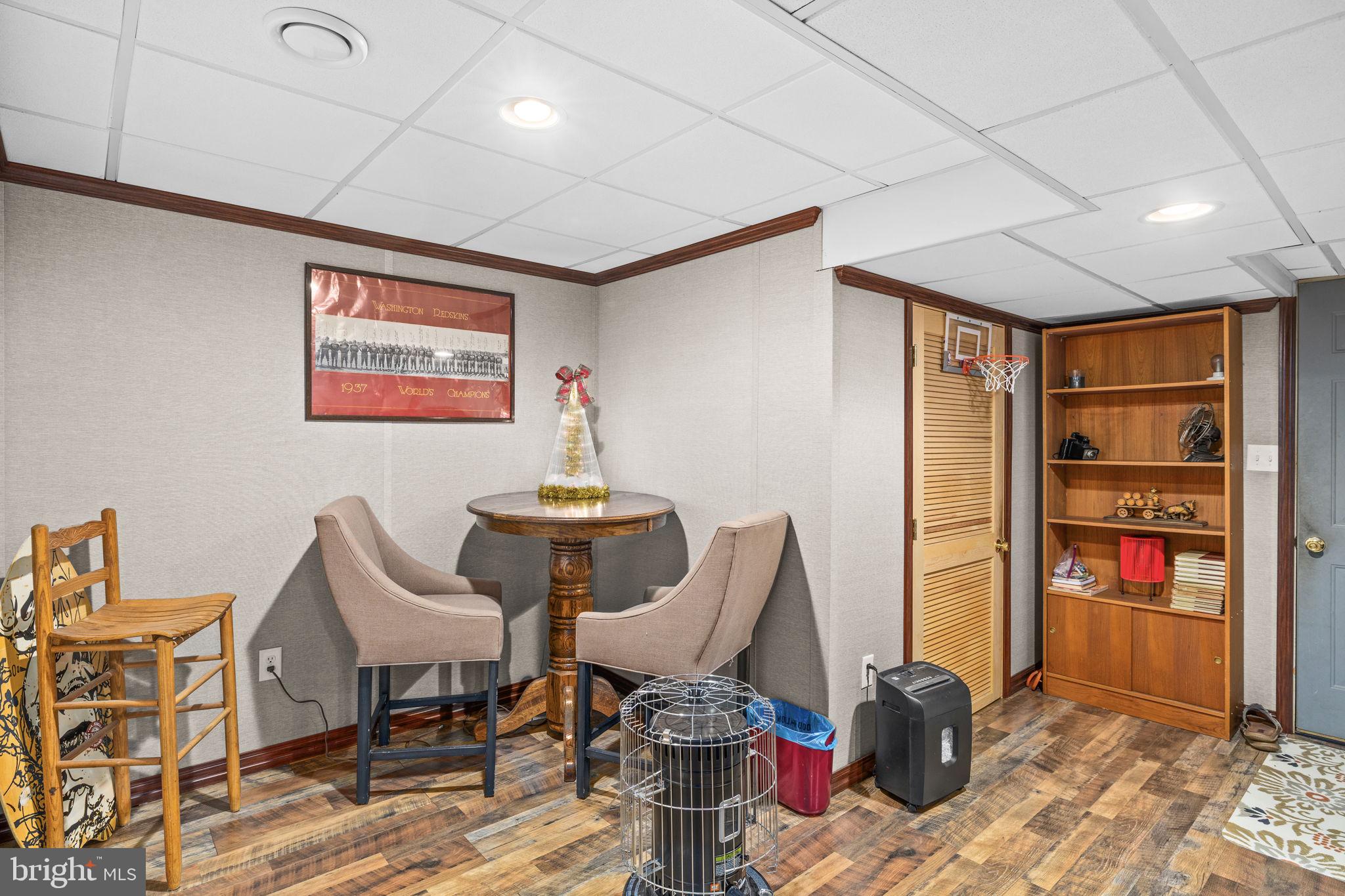 LAKE LAND OR - Residential