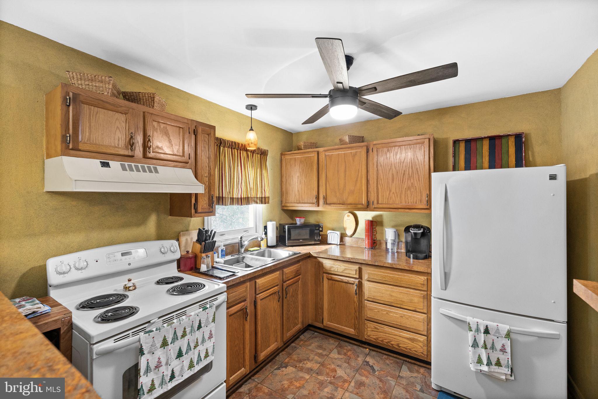 LAKE LAND OR - Residential