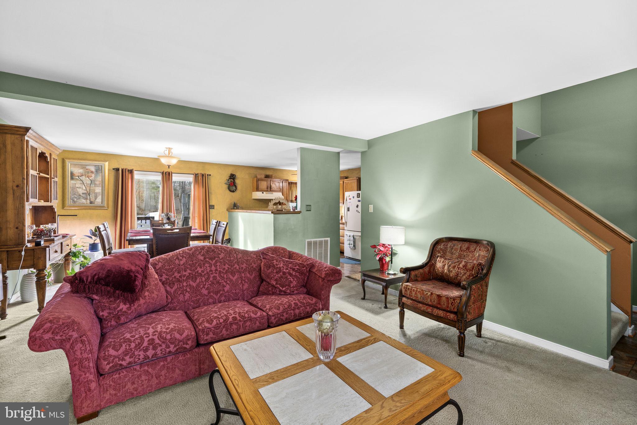 LAKE LAND OR - Residential