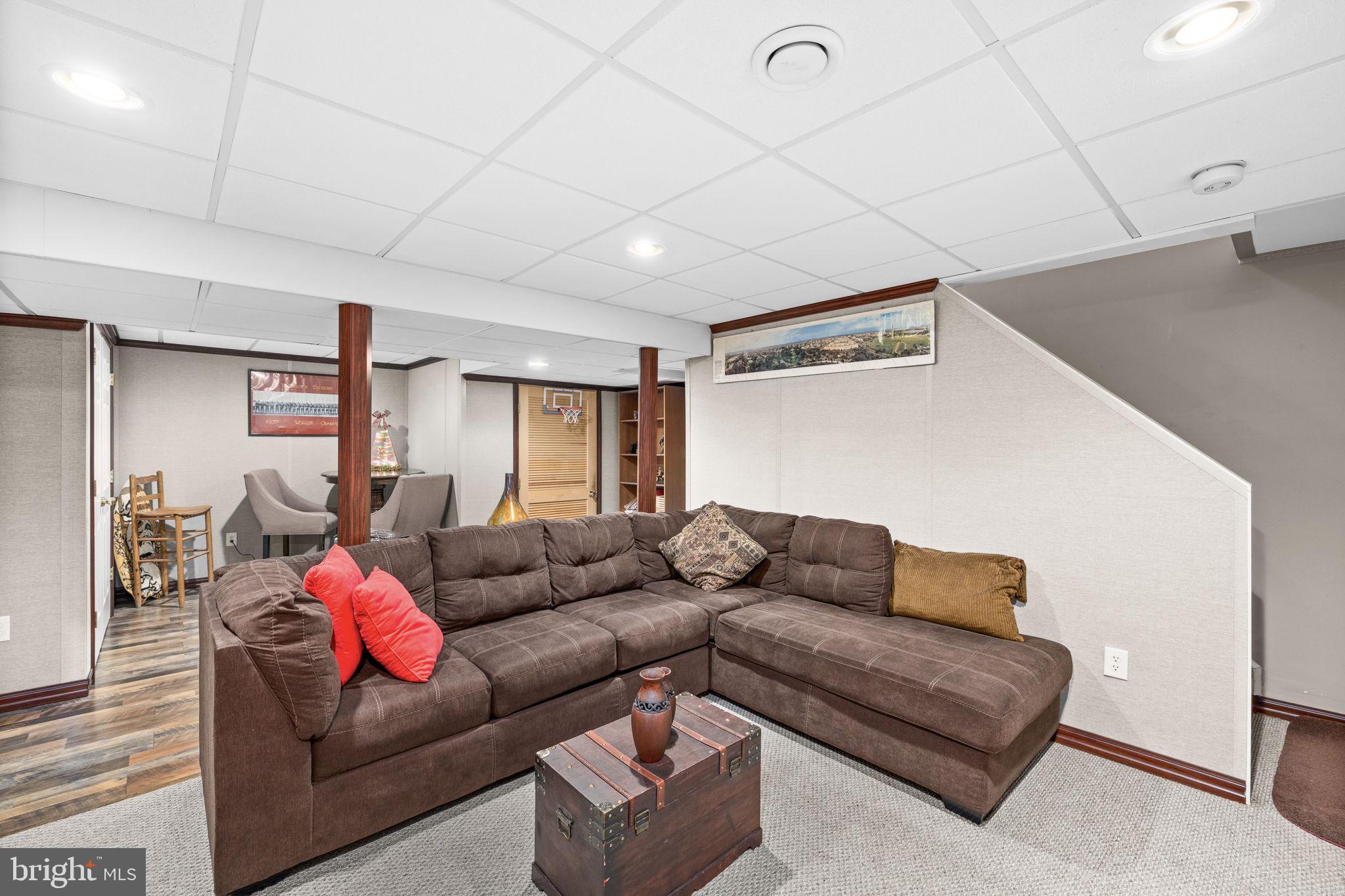 LAKE LAND OR - Residential