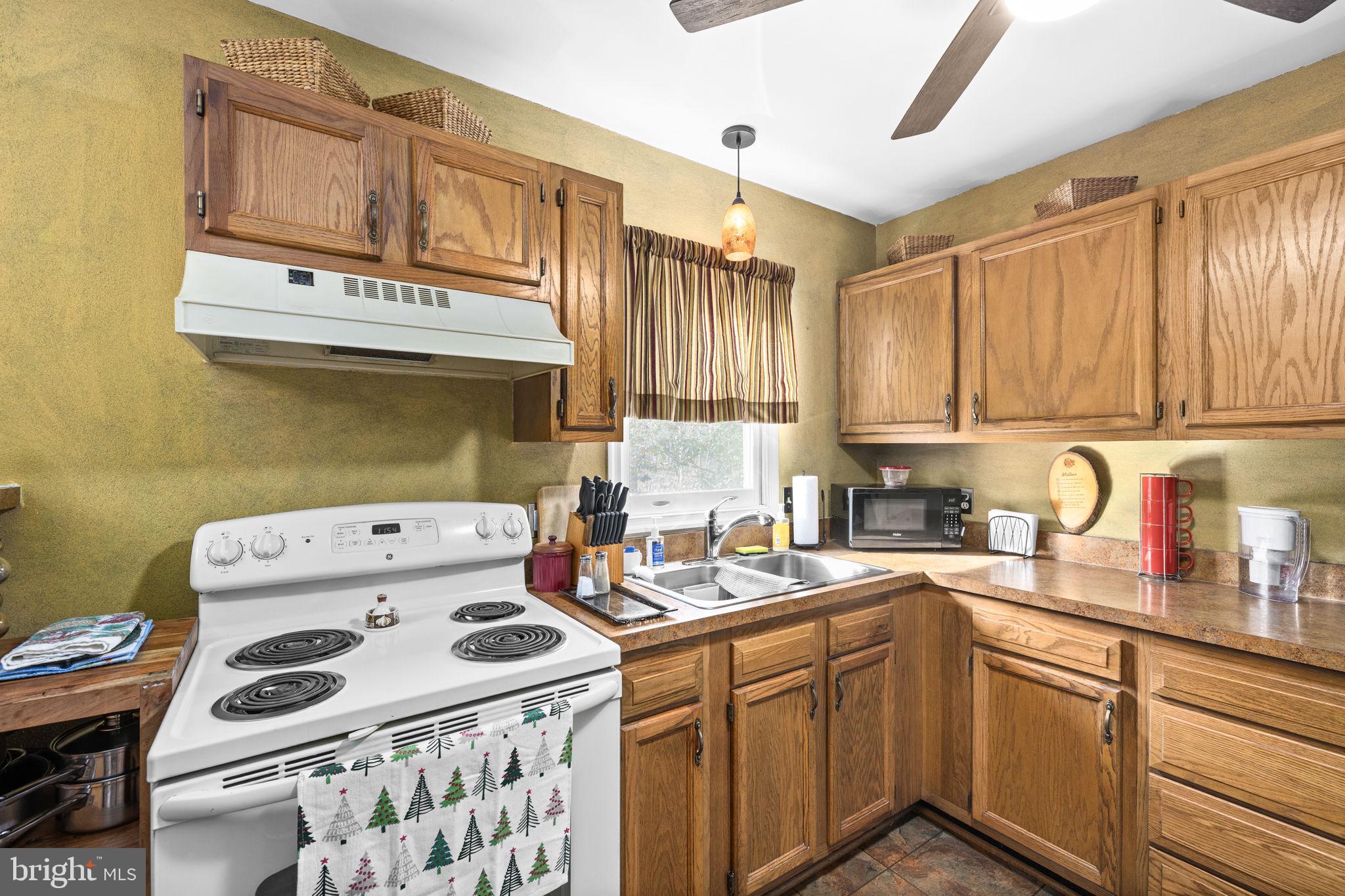 LAKE LAND OR - Residential