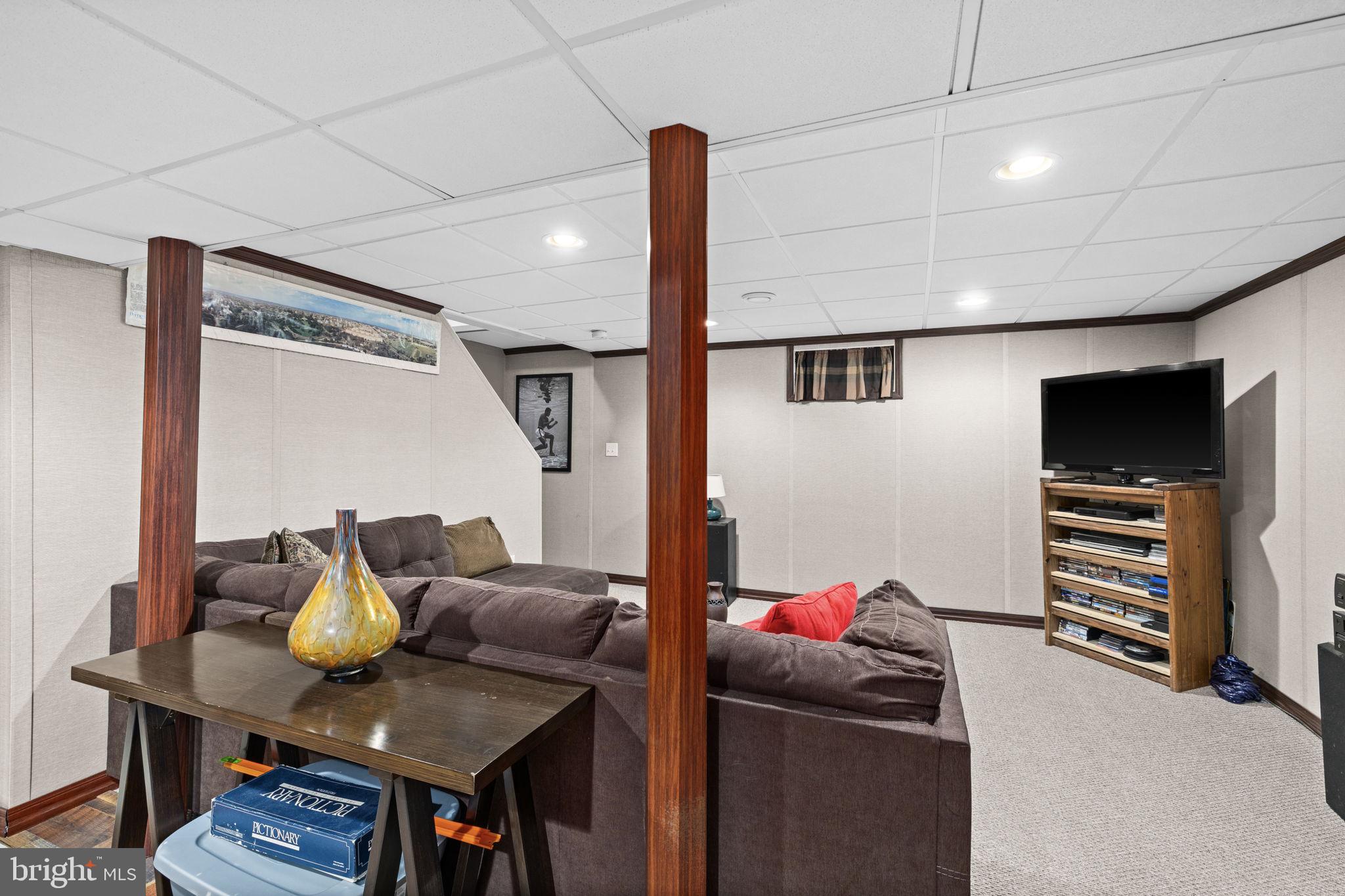 LAKE LAND OR - Residential