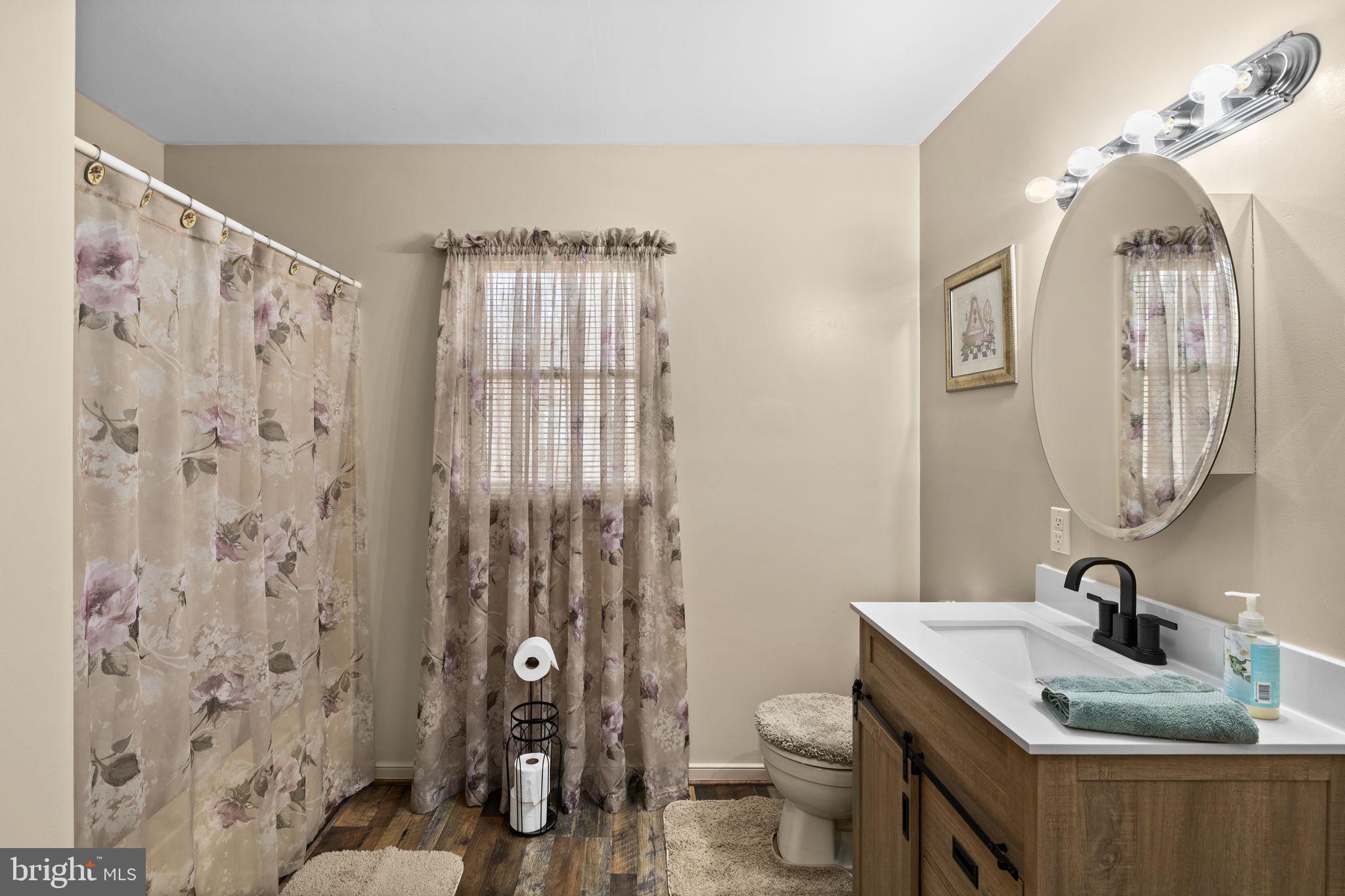 LAKE LAND OR - Residential