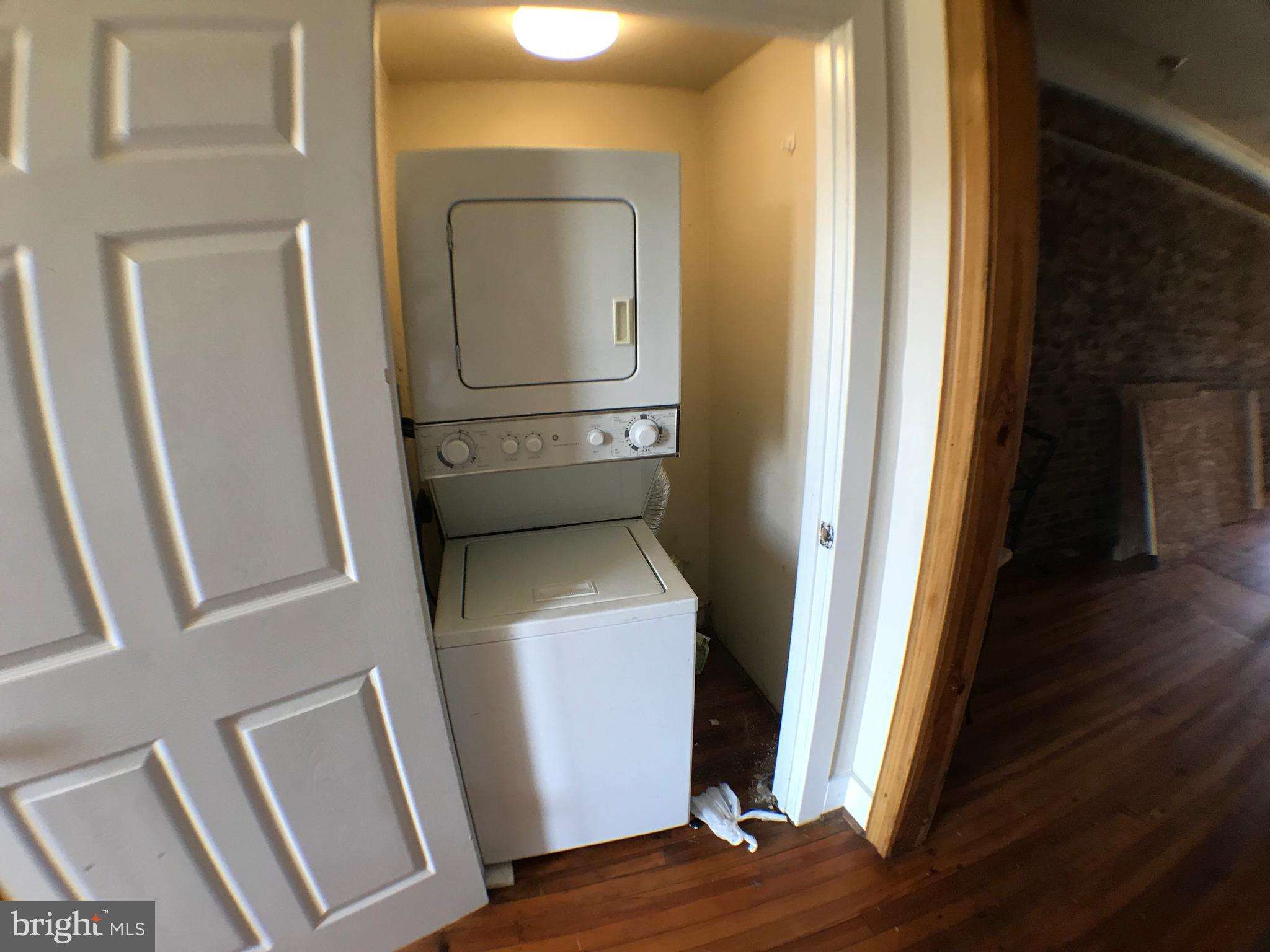 WESTPORT - Residential Lease