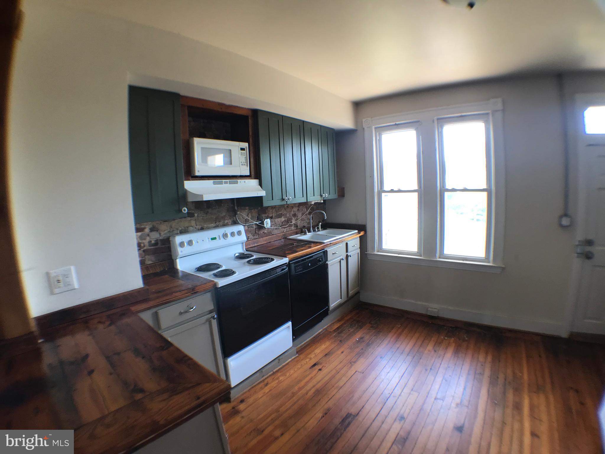 WESTPORT - Residential Lease