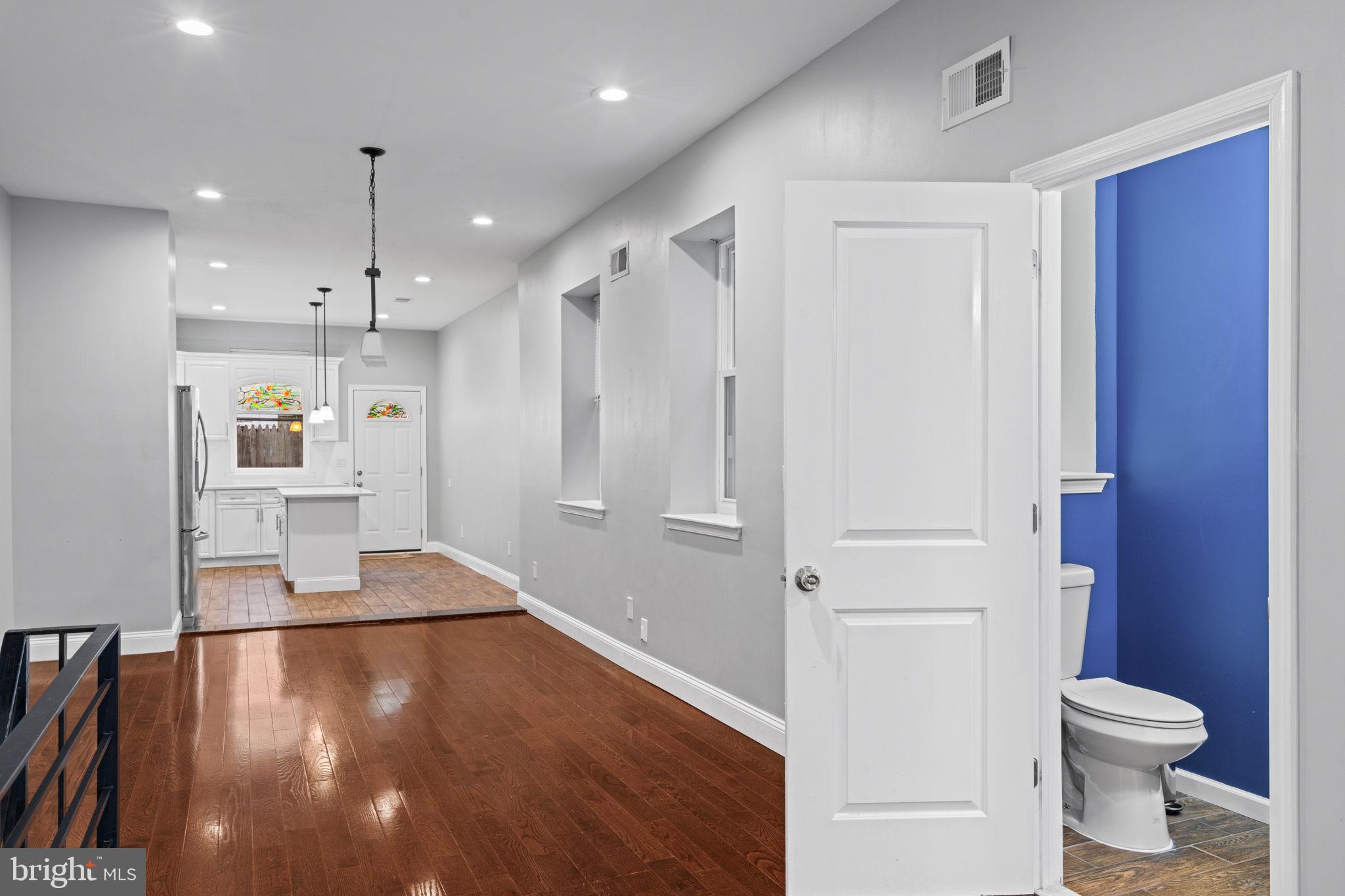 POINT BREEZE - Residential