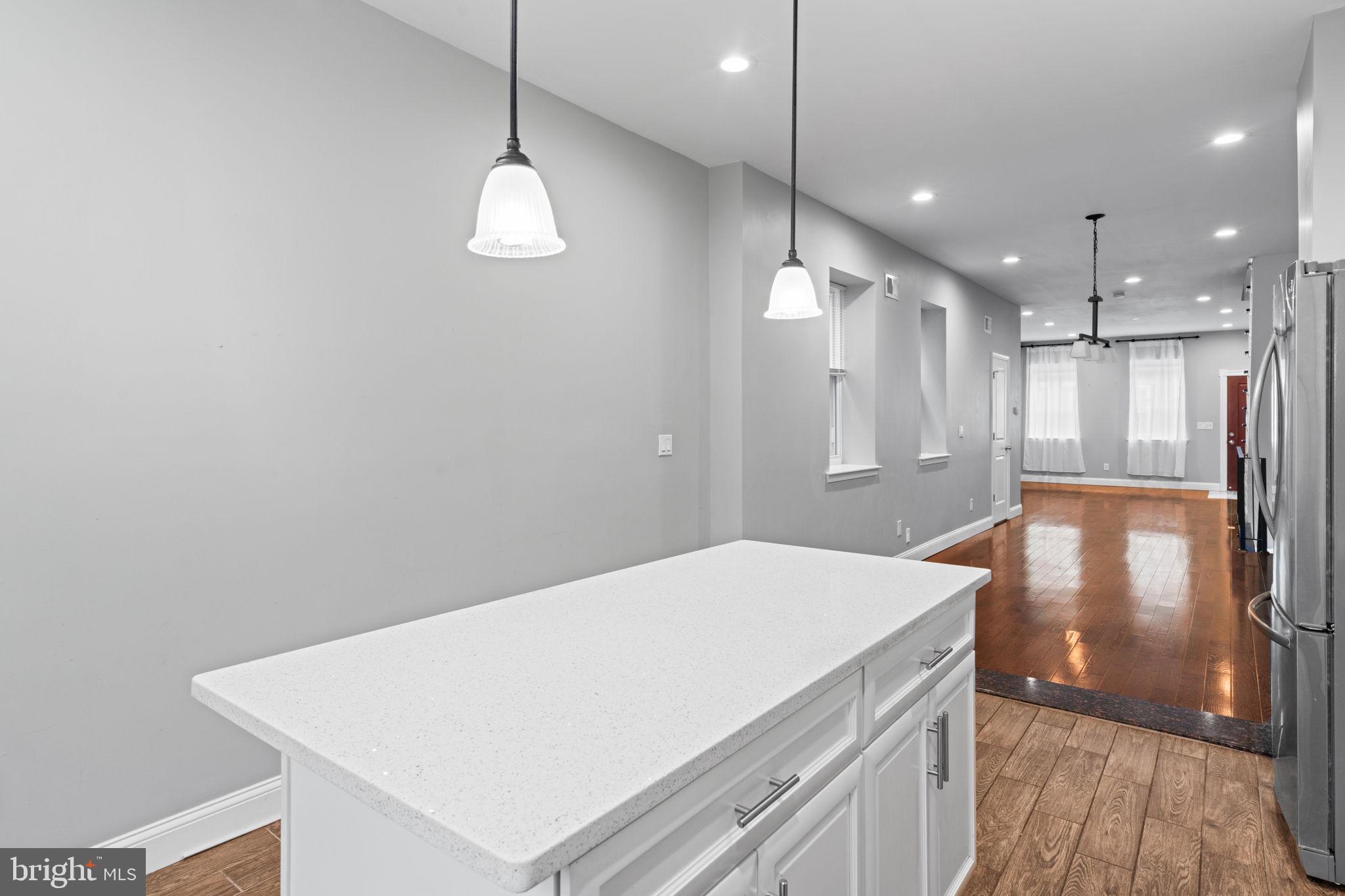 POINT BREEZE - Residential