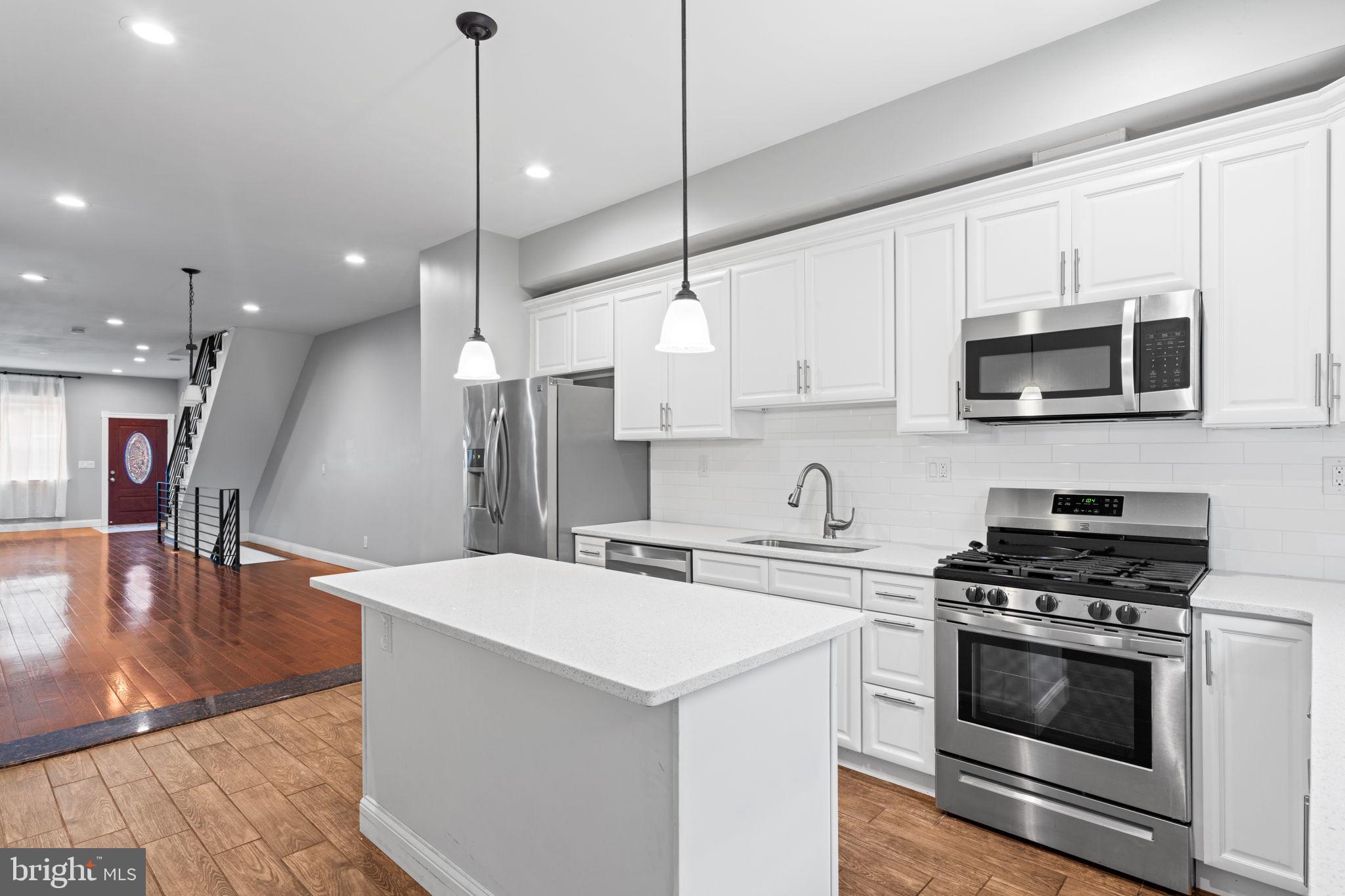 POINT BREEZE - Residential