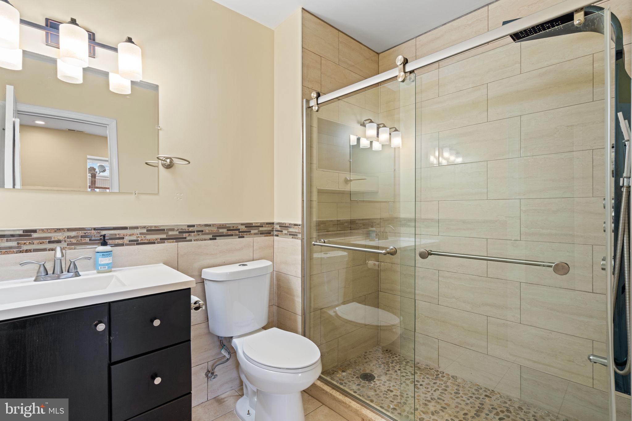 POINT BREEZE - Residential