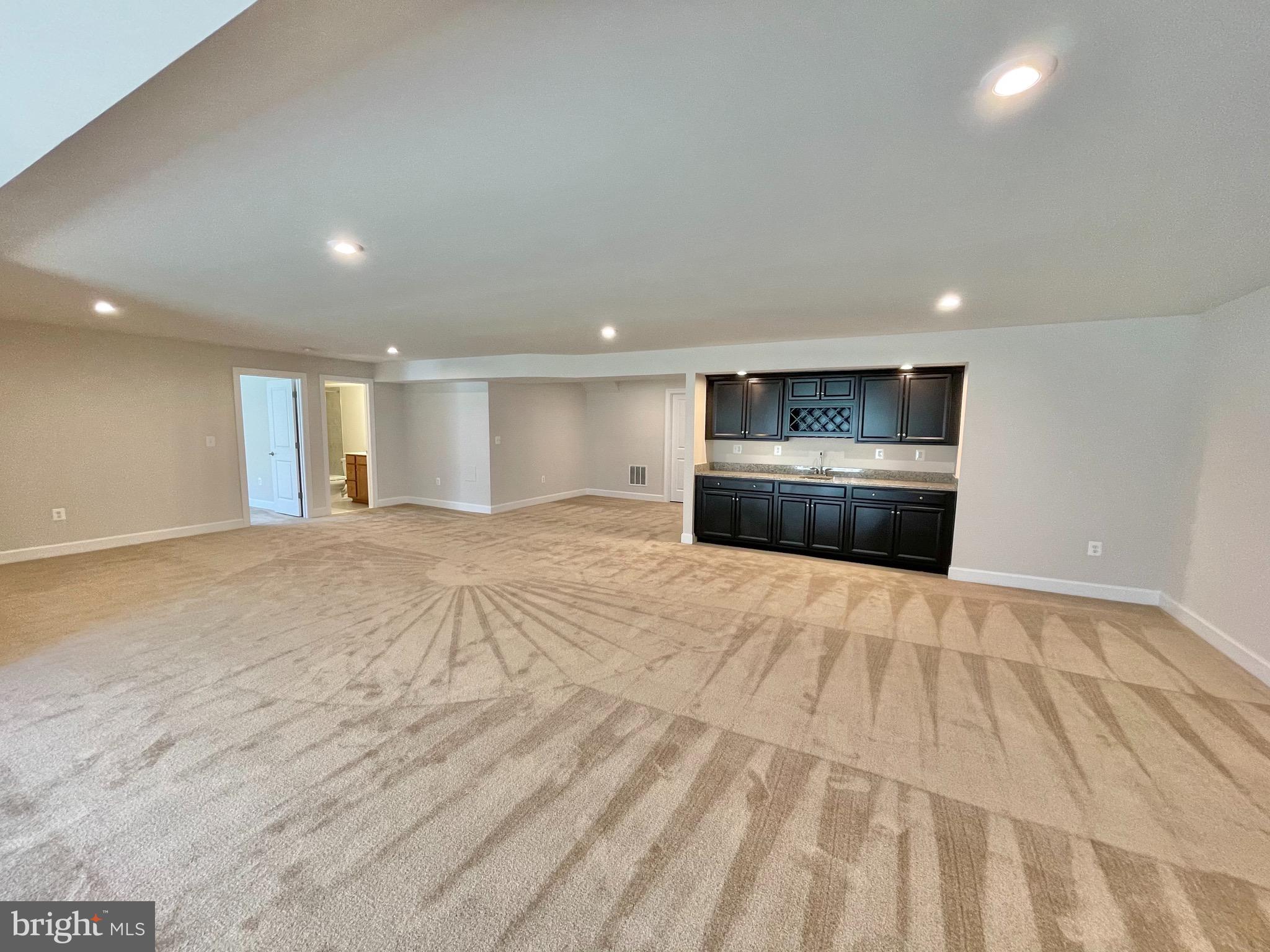 EMBREY MILL - Residential Lease