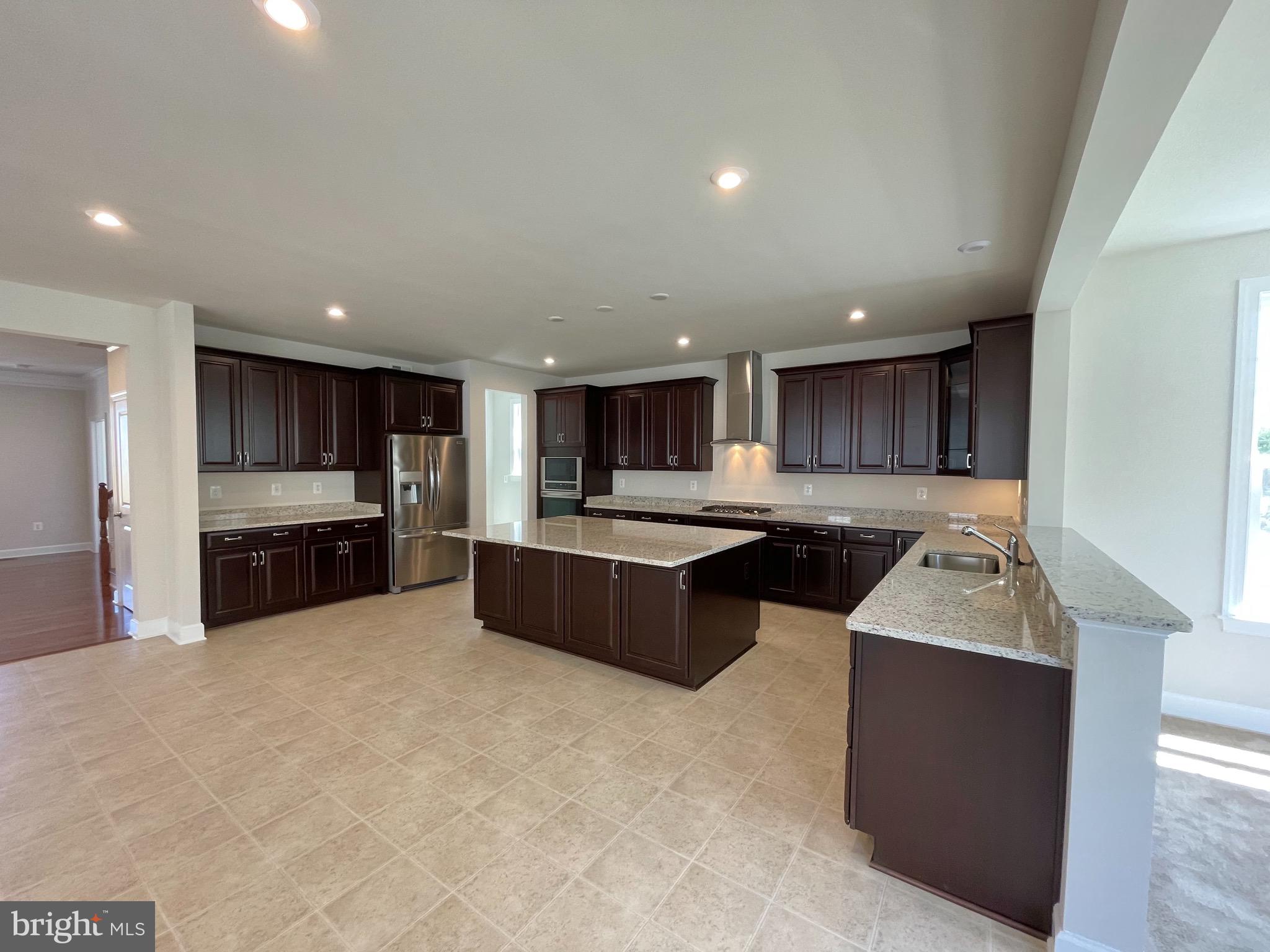 EMBREY MILL - Residential Lease