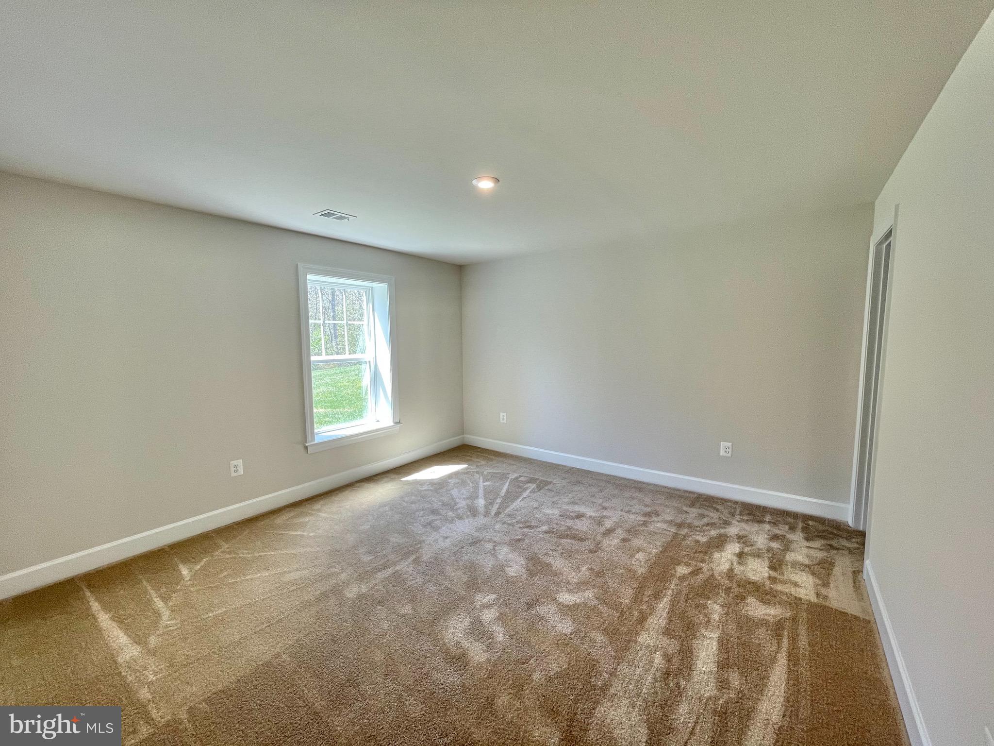 EMBREY MILL - Residential Lease