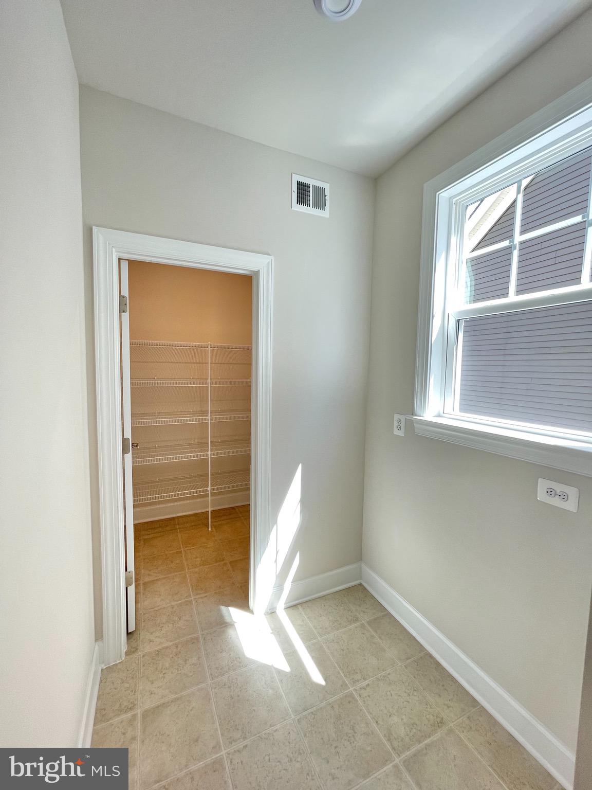 EMBREY MILL - Residential Lease