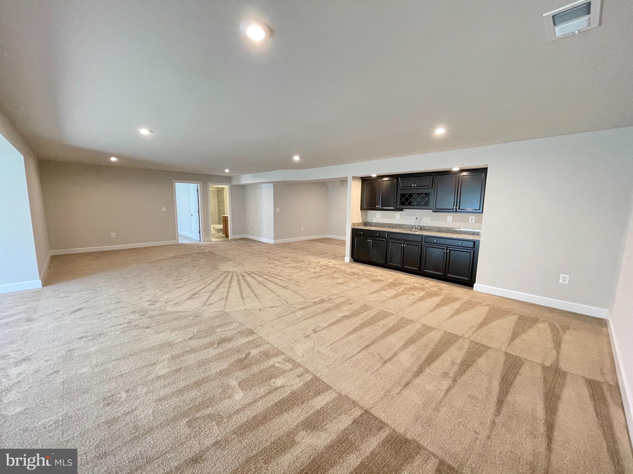 EMBREY MILL - Residential Lease