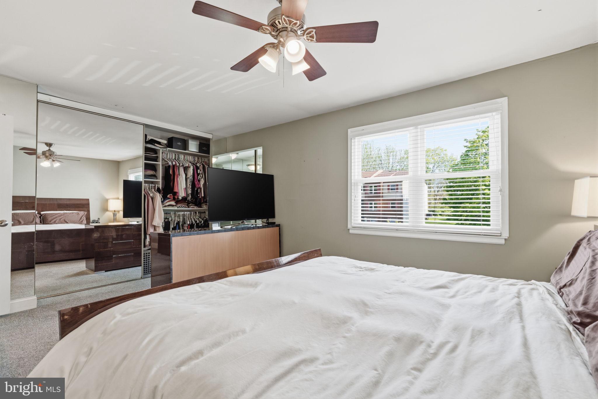 LAFAYETTE HILL - Residential