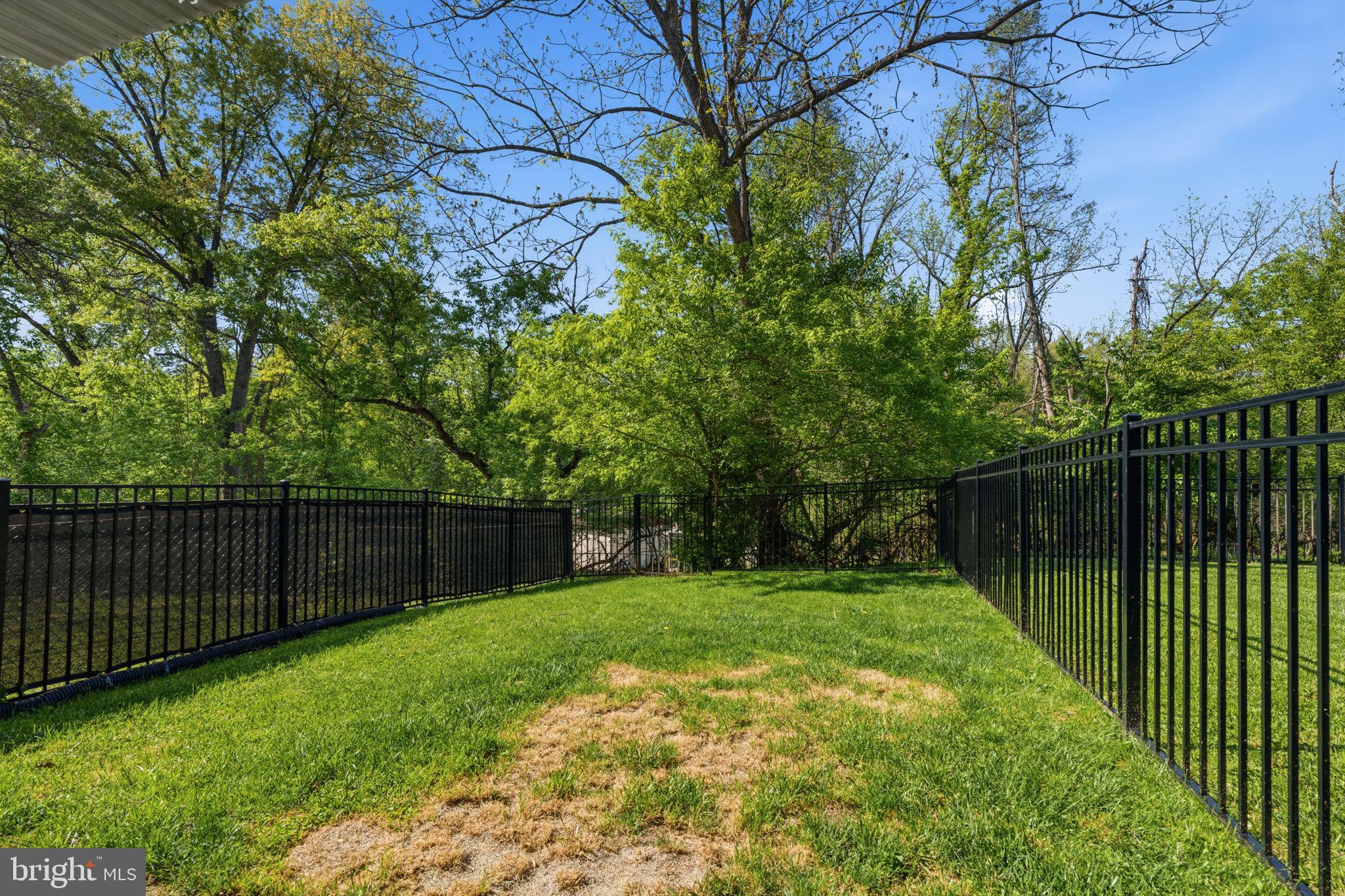 LAFAYETTE HILL - Residential