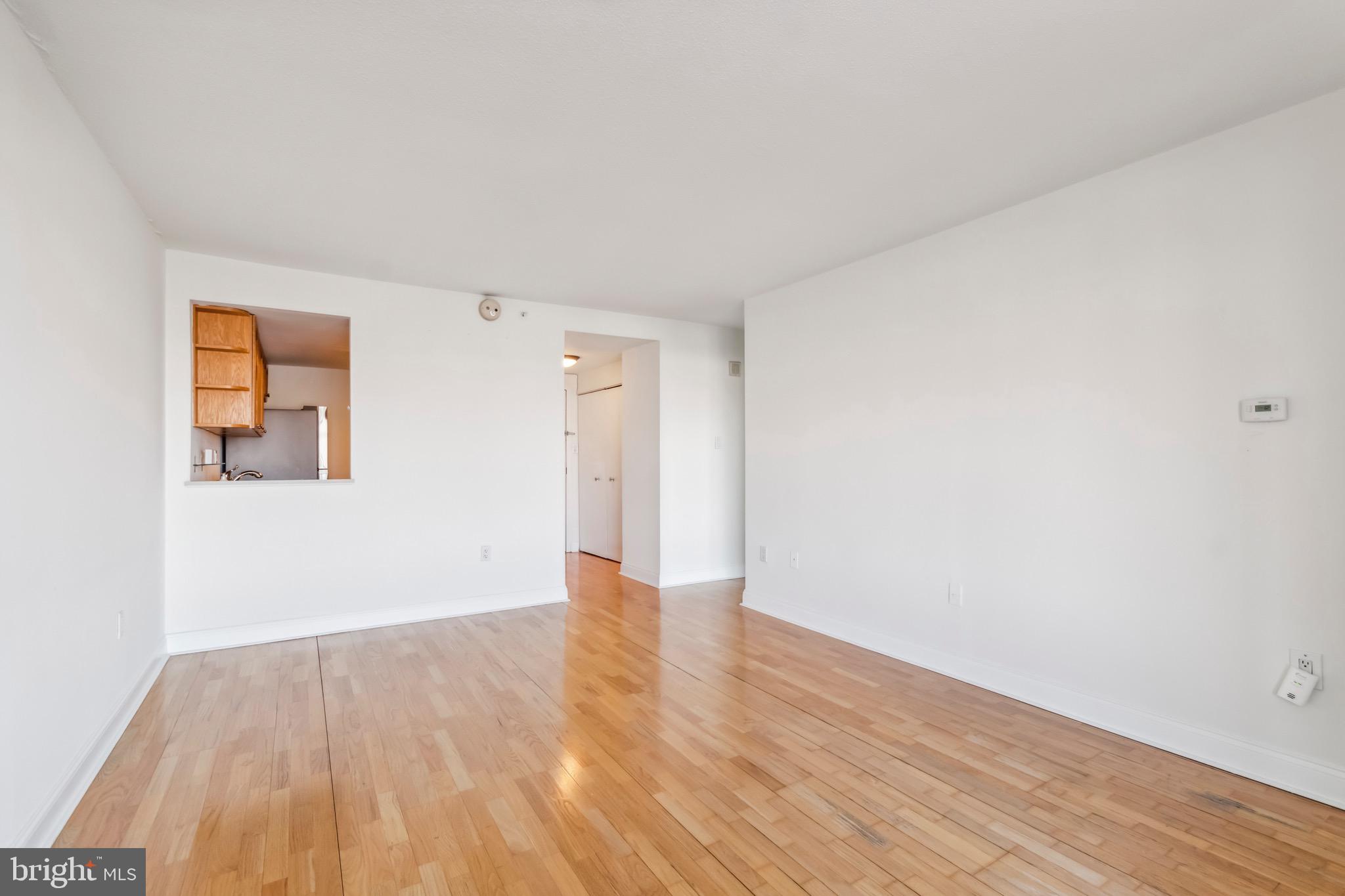 ART MUSEUM AREA - Residential Lease