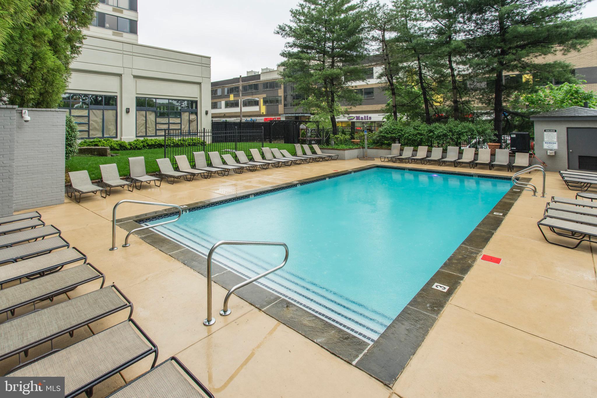 ART MUSEUM AREA - Residential Lease