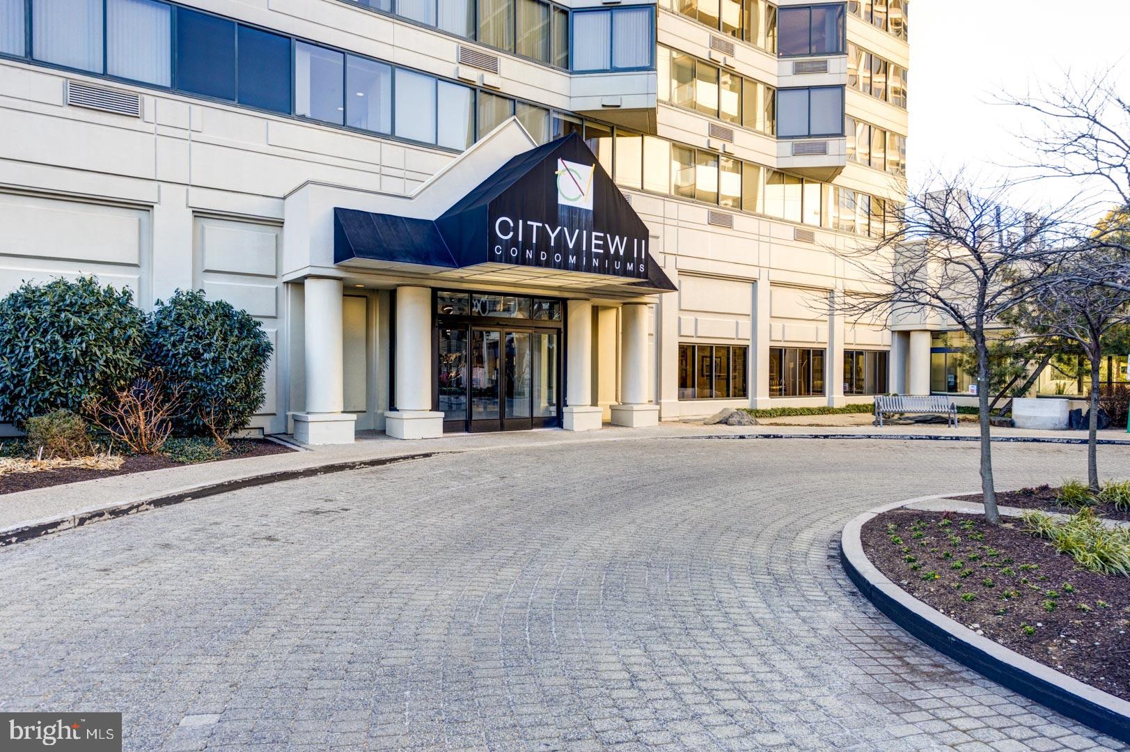 ART MUSEUM AREA - Residential Lease