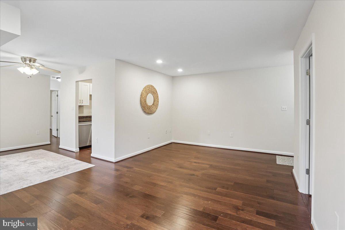 BETHESDA PARK - Residential