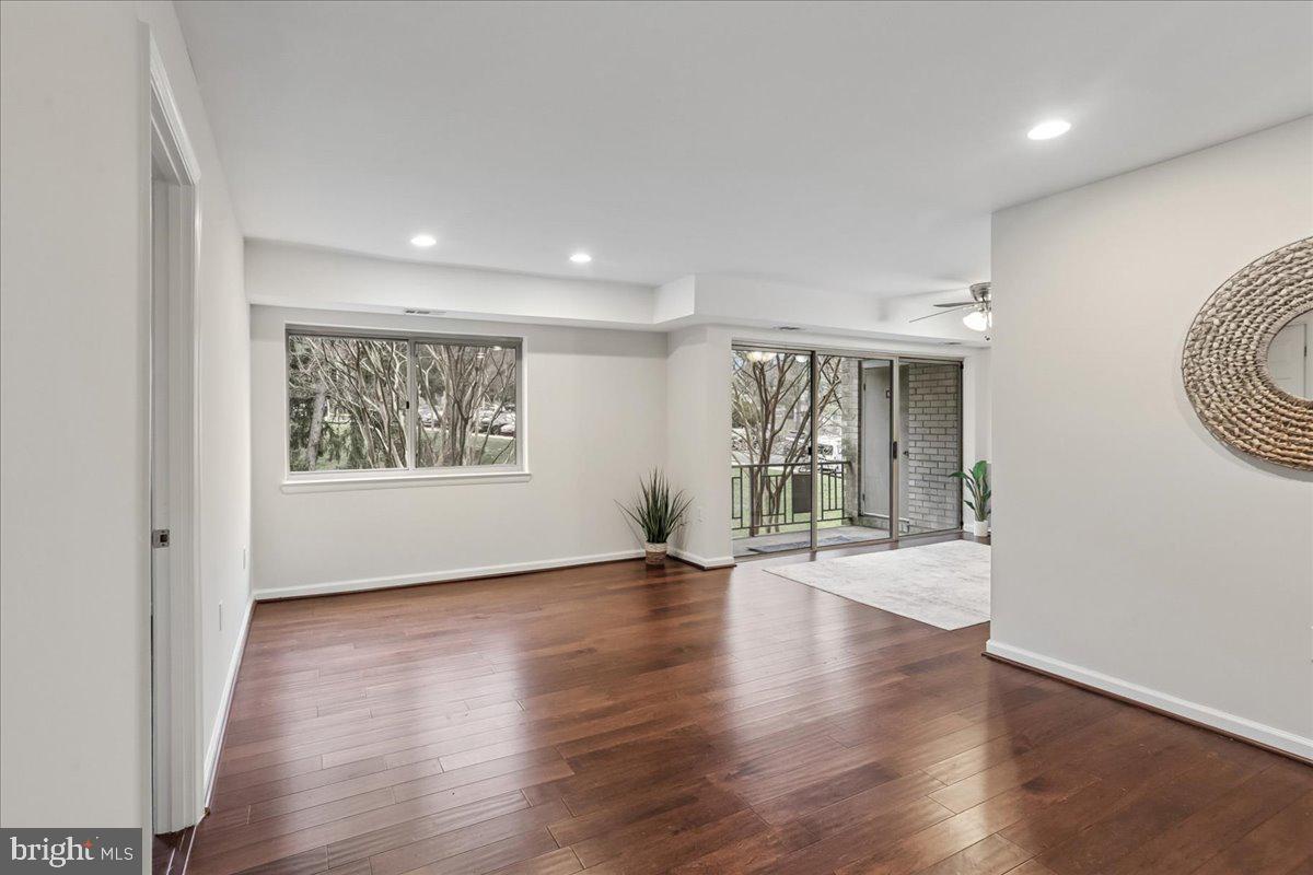 BETHESDA PARK - Residential