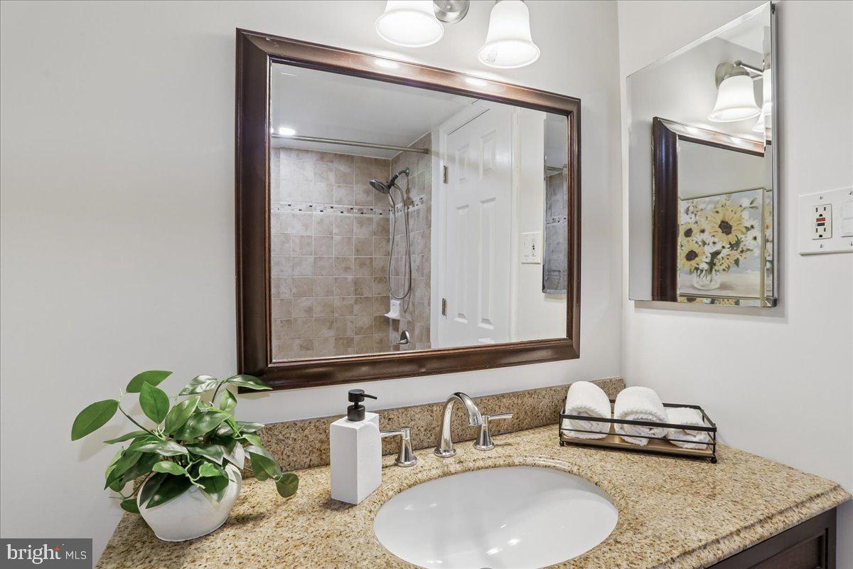 BETHESDA PARK - Residential