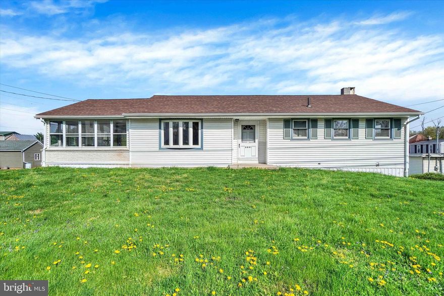 Great investment opportunity! This 3-bedroom, 1.5-bath ranch-style single-family home offers solid bones and a functional layout, making it an ideal project for investors, flippers, or buyers looking to add value. The single-level design features a spacious living area, kitchen, and generously sized bedrooms.

Recent updates include a new HVAC system and newer heater, providing a strong starting point for your renovation. With the right additional improvements, this property has excellent potential for resale or rental income. Convenient layout, desirable ranch style, and value-add upside make this a smart addition to any portfolio. Bring your vision and unlock the potential!