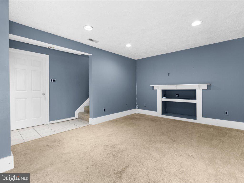 NEW MARKET WEST - Residential