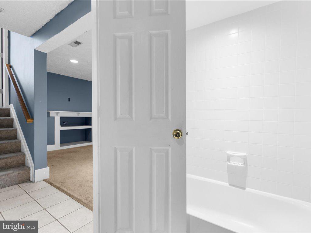 NEW MARKET WEST - Residential