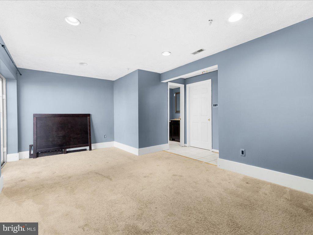 NEW MARKET WEST - Residential