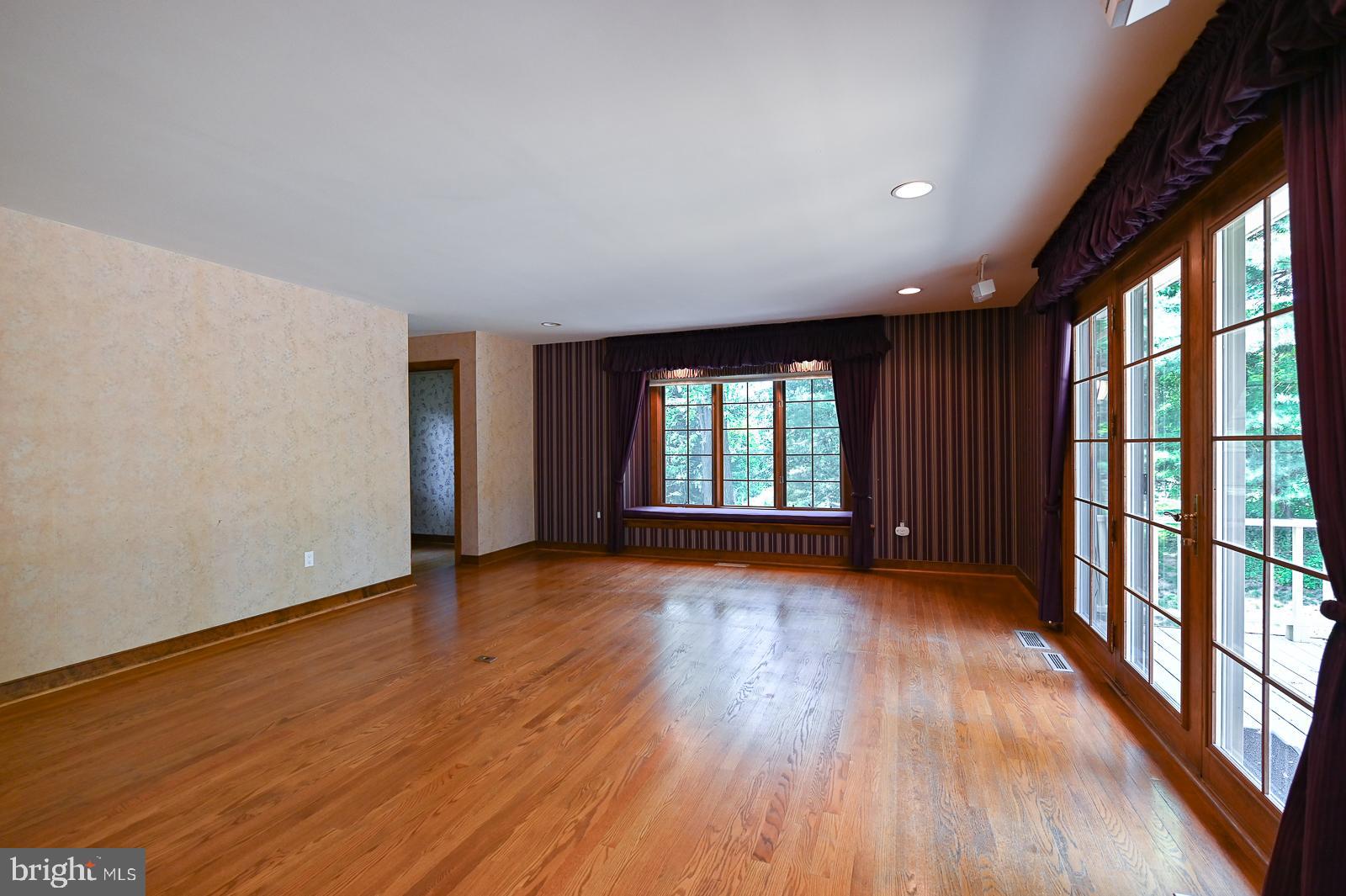 HIGHLANDS AT RADLE - Residential