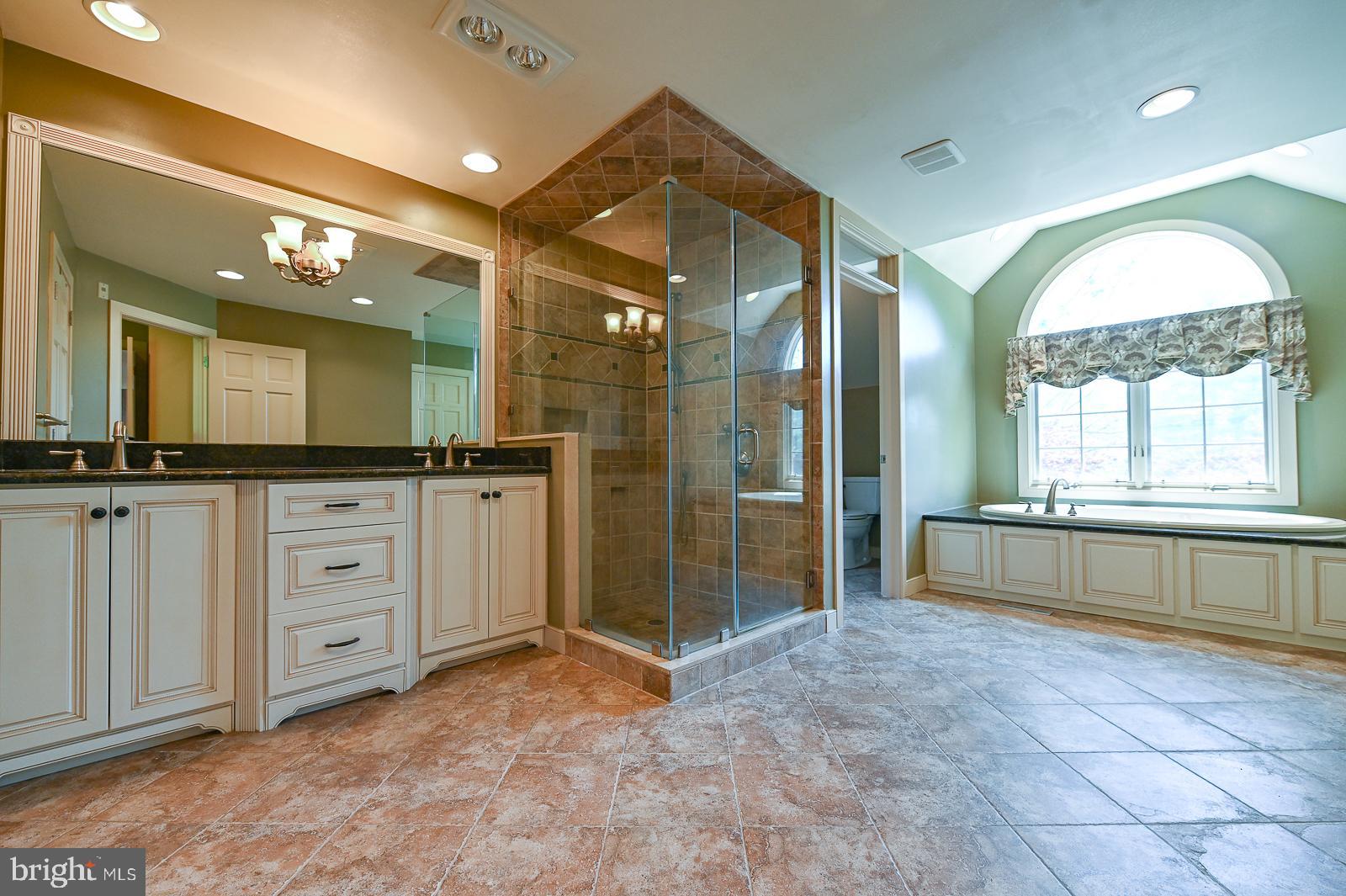 HIGHLANDS AT RADLE - Residential