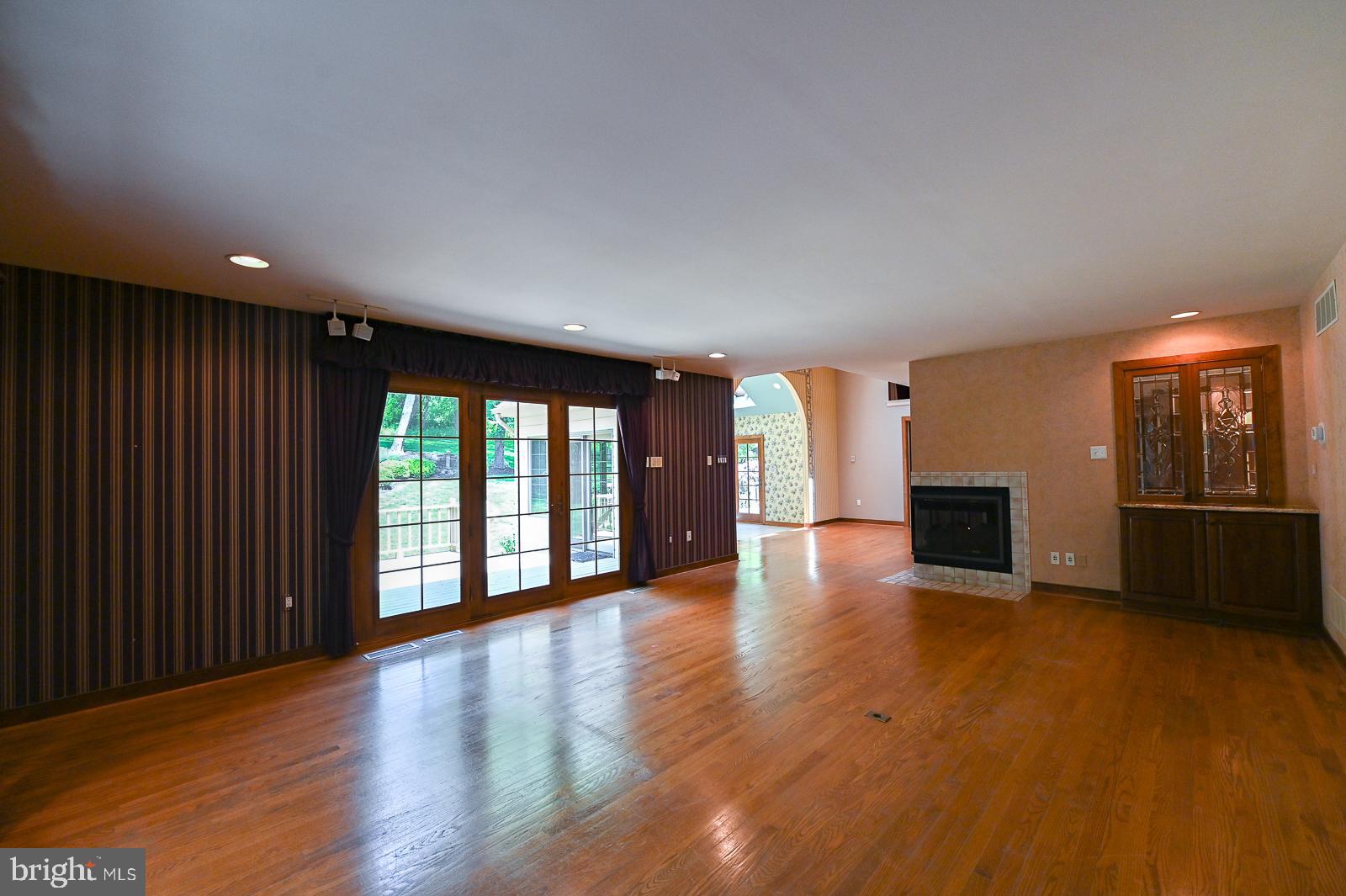 HIGHLANDS AT RADLE - Residential