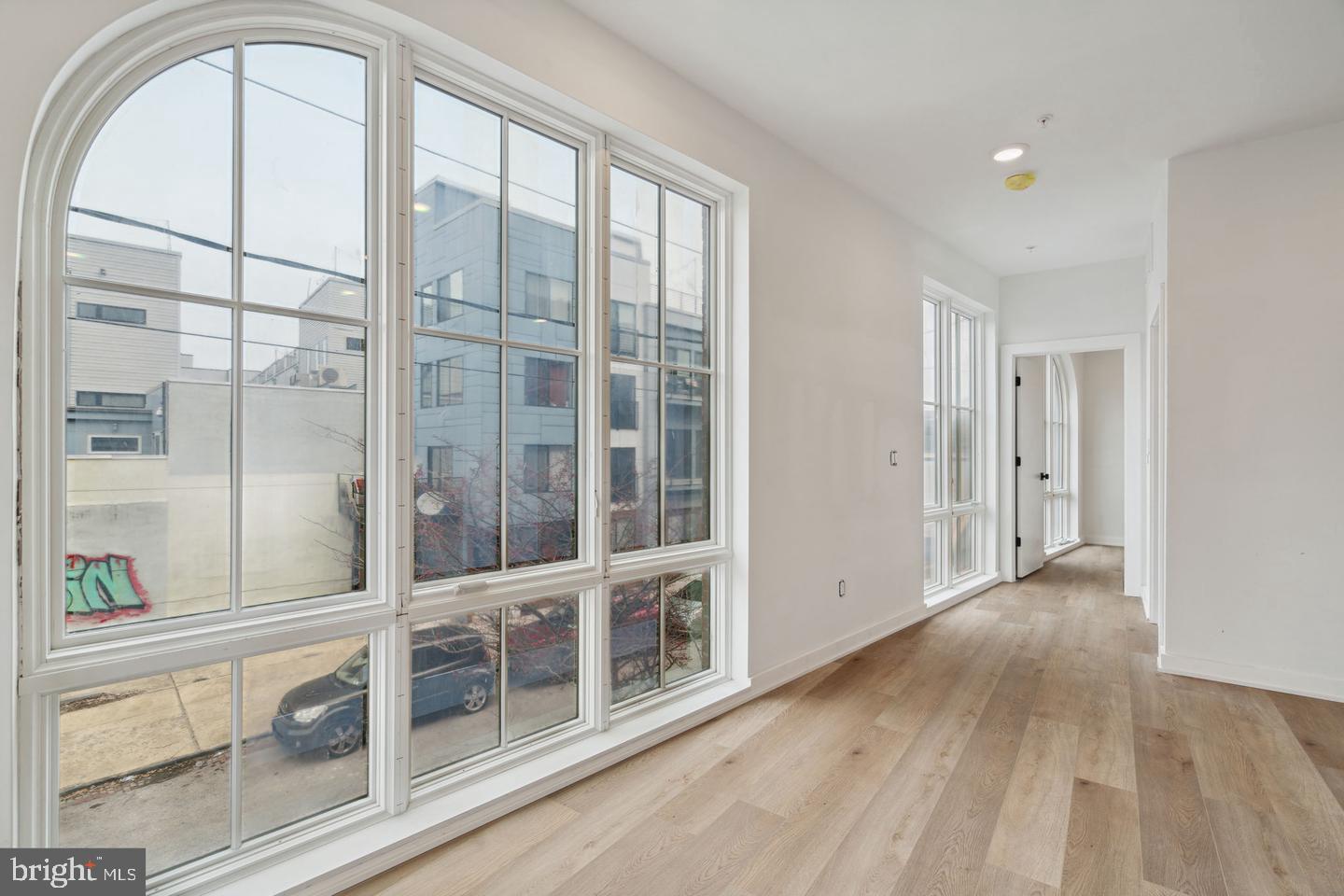 FISHTOWN - Commercial Sale