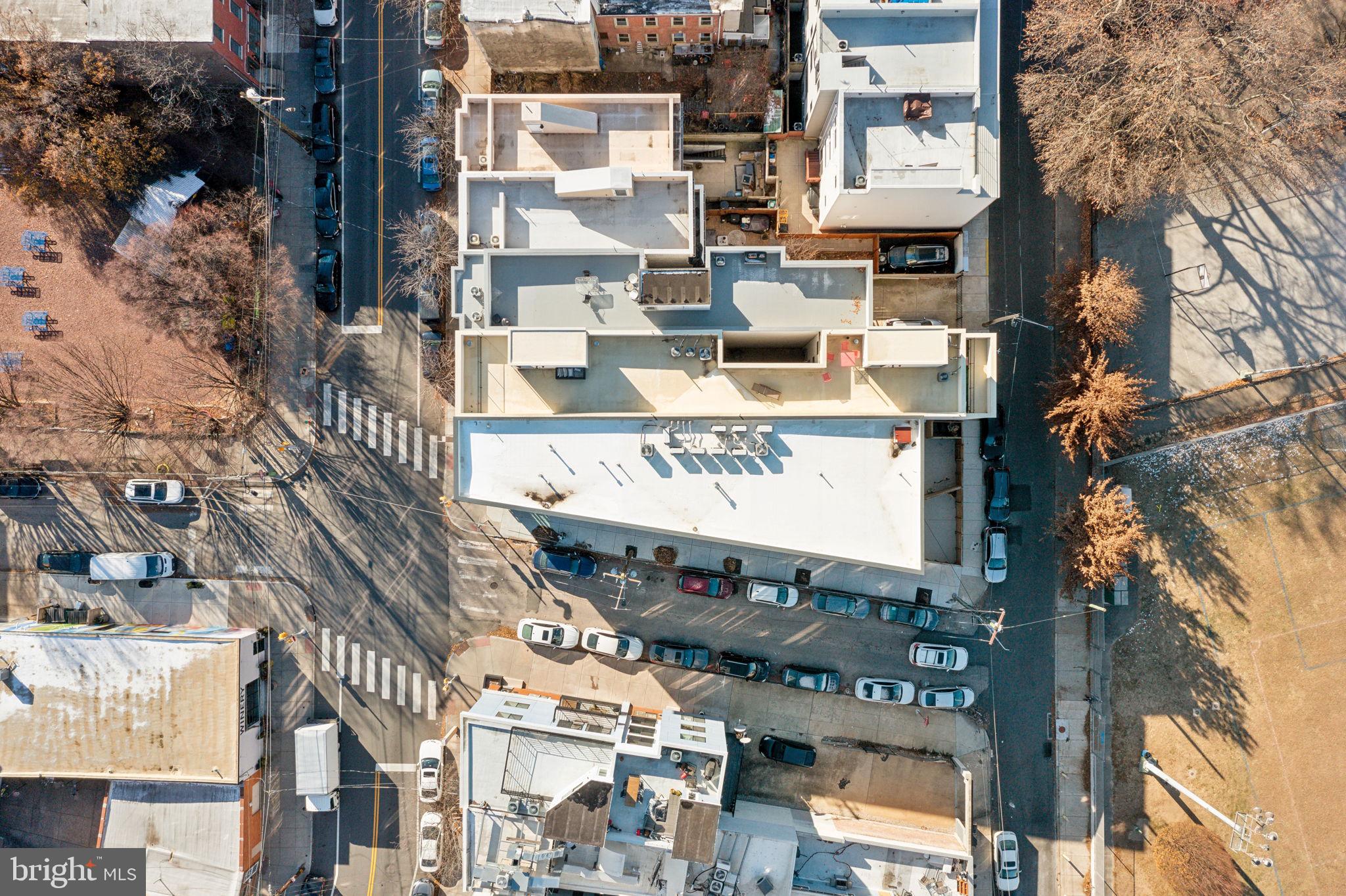 FISHTOWN - Commercial Sale