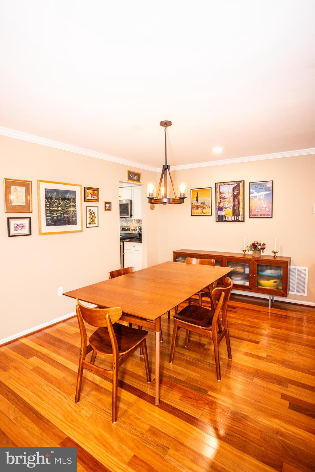 COUNTRY CREEK - Residential Lease