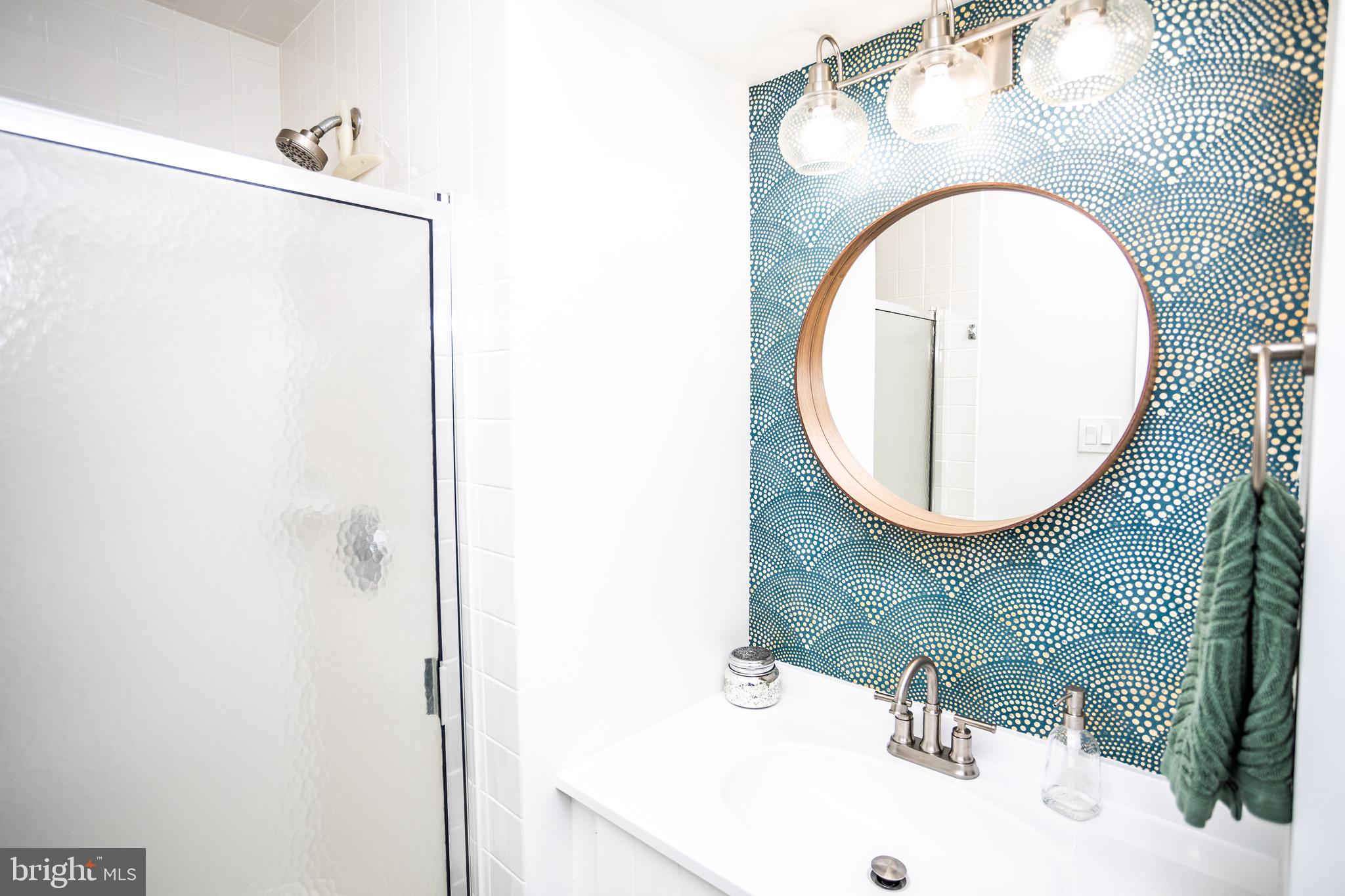 COUNTRY CREEK - Residential Lease