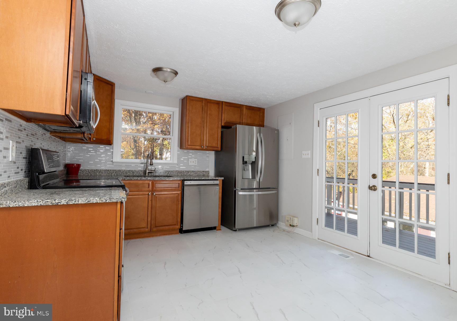 SILVER OAKS - Residential