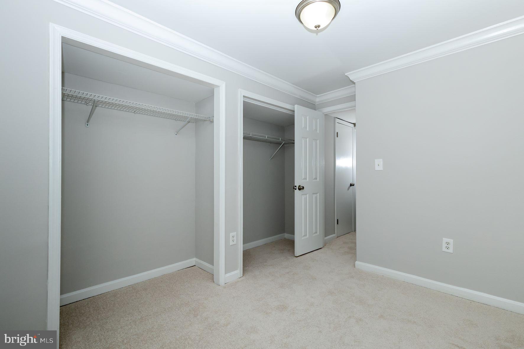 SILVER OAKS - Residential