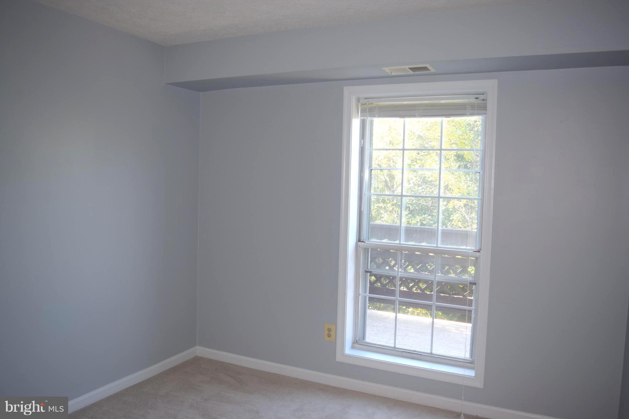 THE OAKTON - Residential Lease