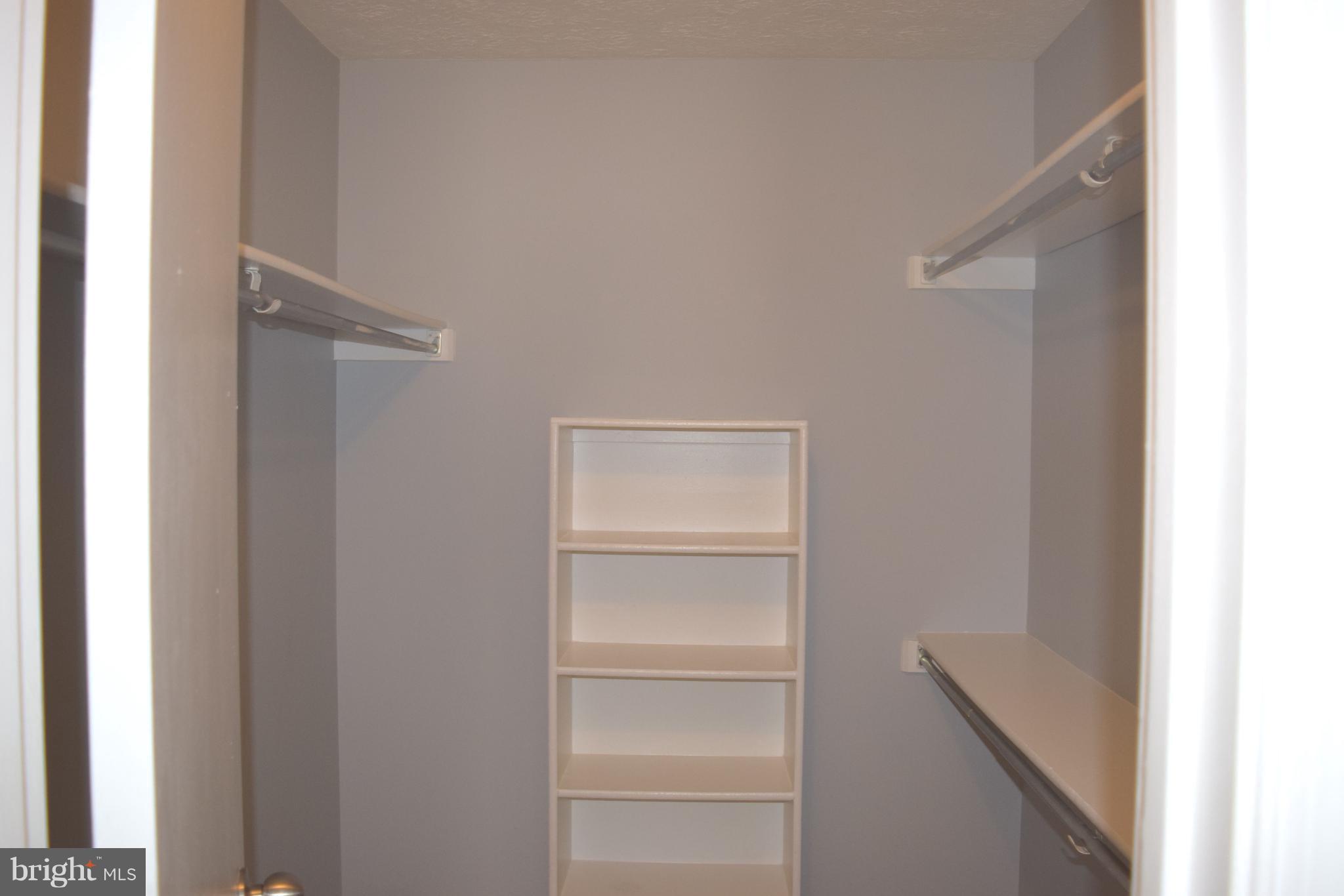 THE OAKTON - Residential Lease