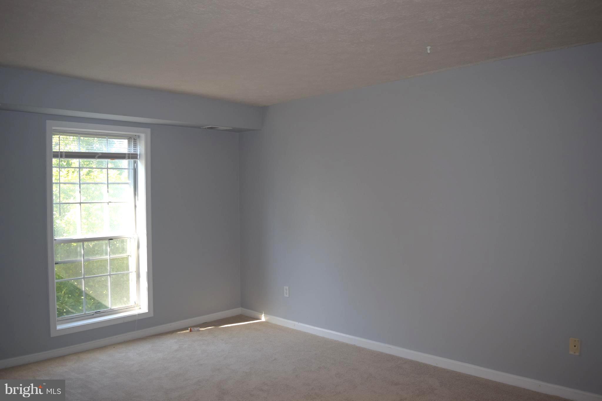 THE OAKTON - Residential Lease